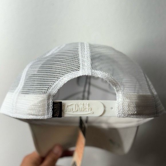 Designer × Von Dutch NWT VON DUTCH TRIPLE WHITE TRUCKER HAT CAP Size ONE SIZE - 7 Thumbnail