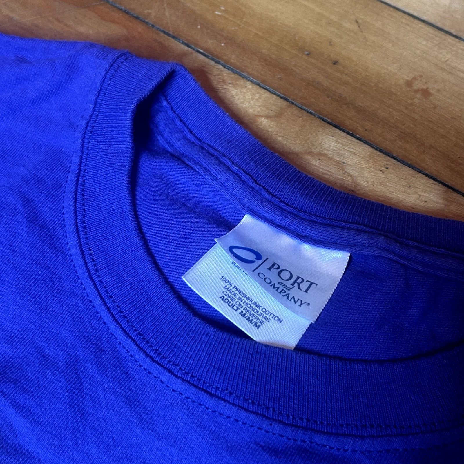 Vintage Y2K Hairy Otter Shed Aquarium T-Shirt Medium Size US M / EU 48-50 / 2 - 2 Thumbnail