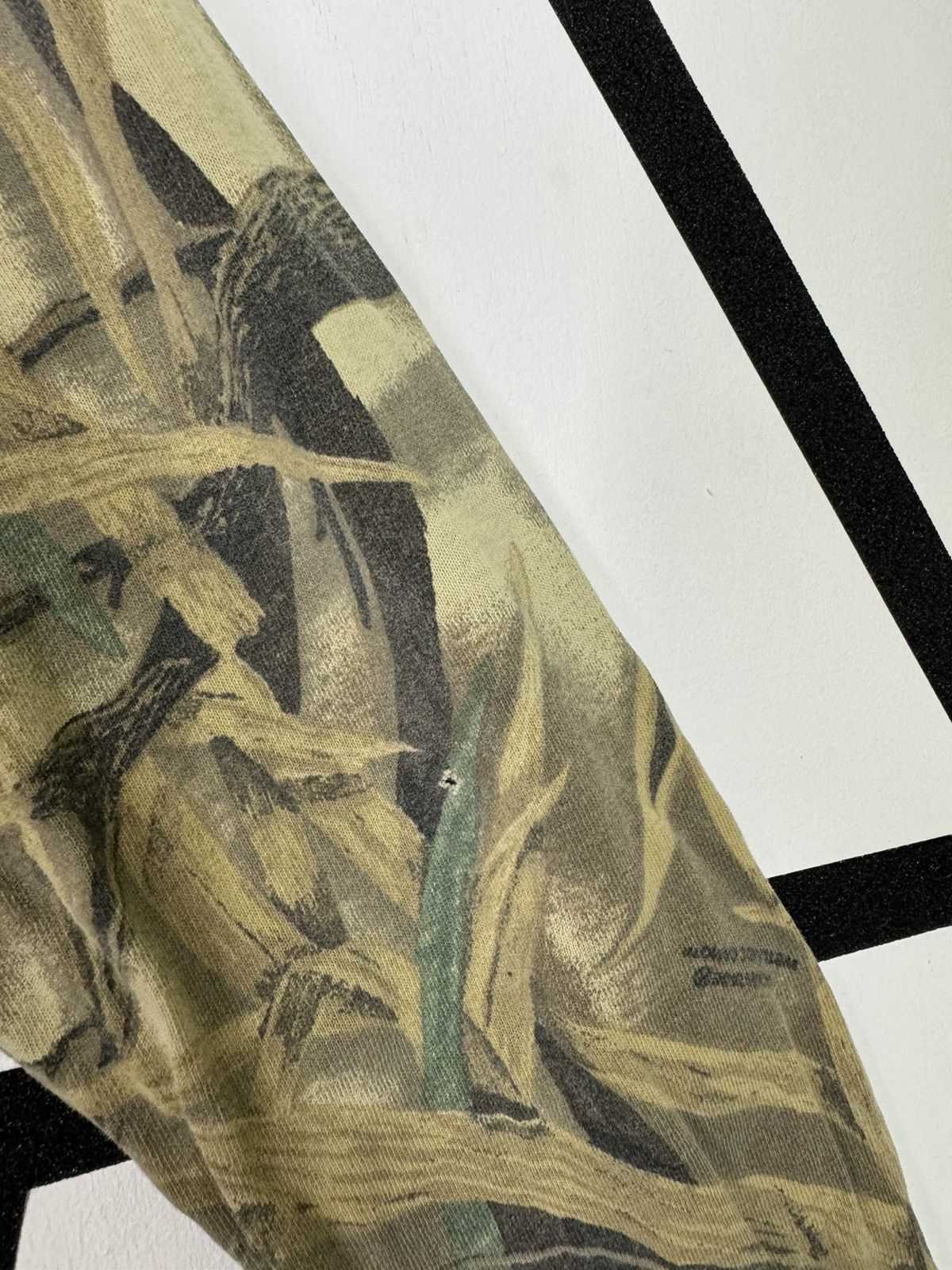 Vintage VINTAGE CAMO ADVANTAGE WETLANDS LONG SLEEVE DISTREES TEE Size US L / EU 52-54 / 3 - 13 Thumbnail