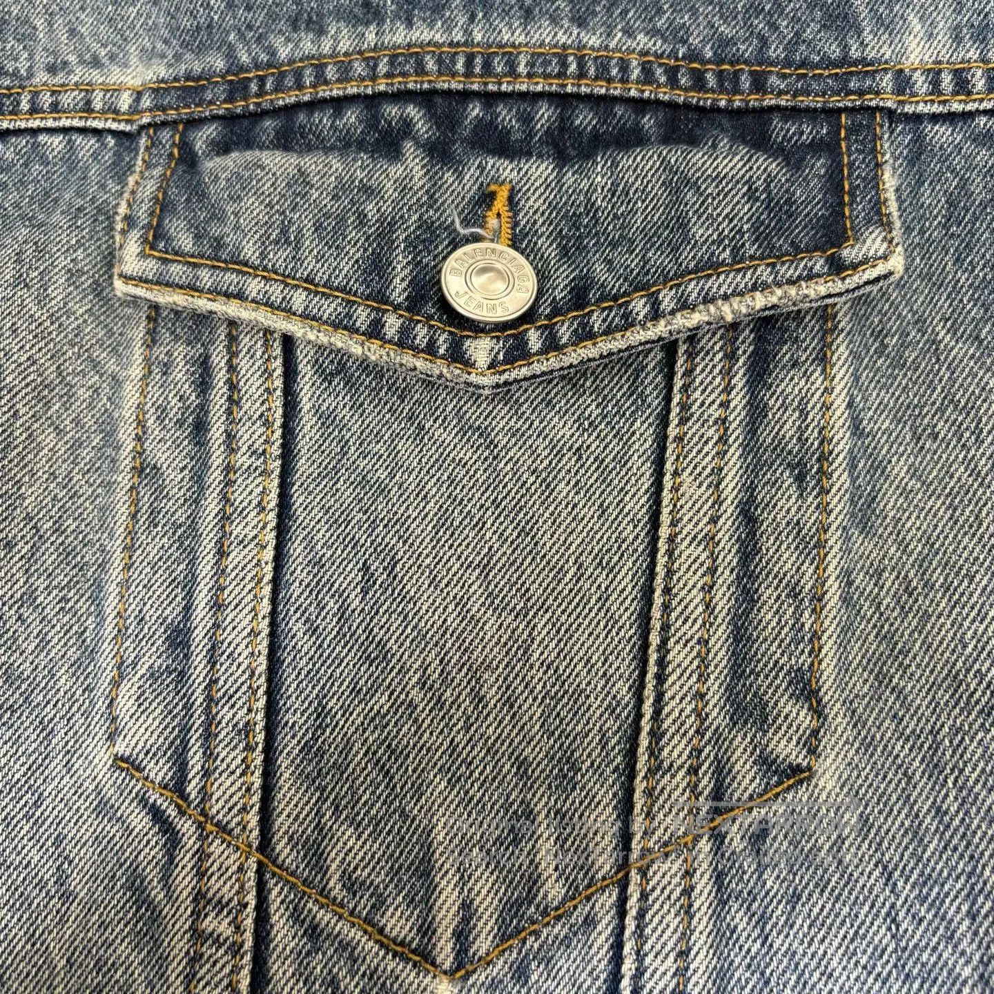 Balenciaga Balenciaga Blue washable denim jacket with wave-blocking d Size US M / EU 48-50 / 2 - 4 Thumbnail