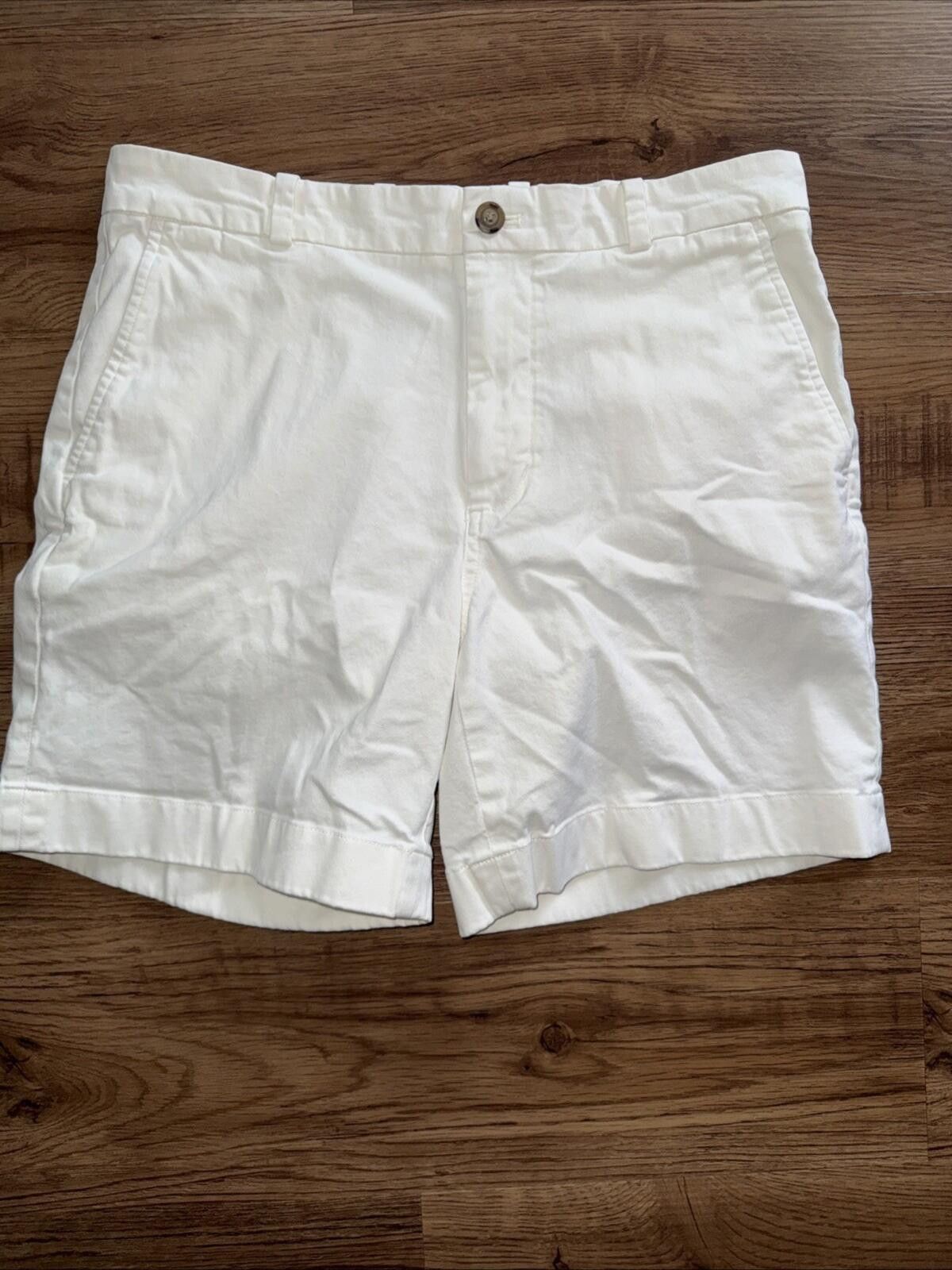 Brooks Brothers Brooks Brothers White Bermuda Shorts Cotton Blend Stretch Size US 34 / EU 50 - 2 Thumbnail