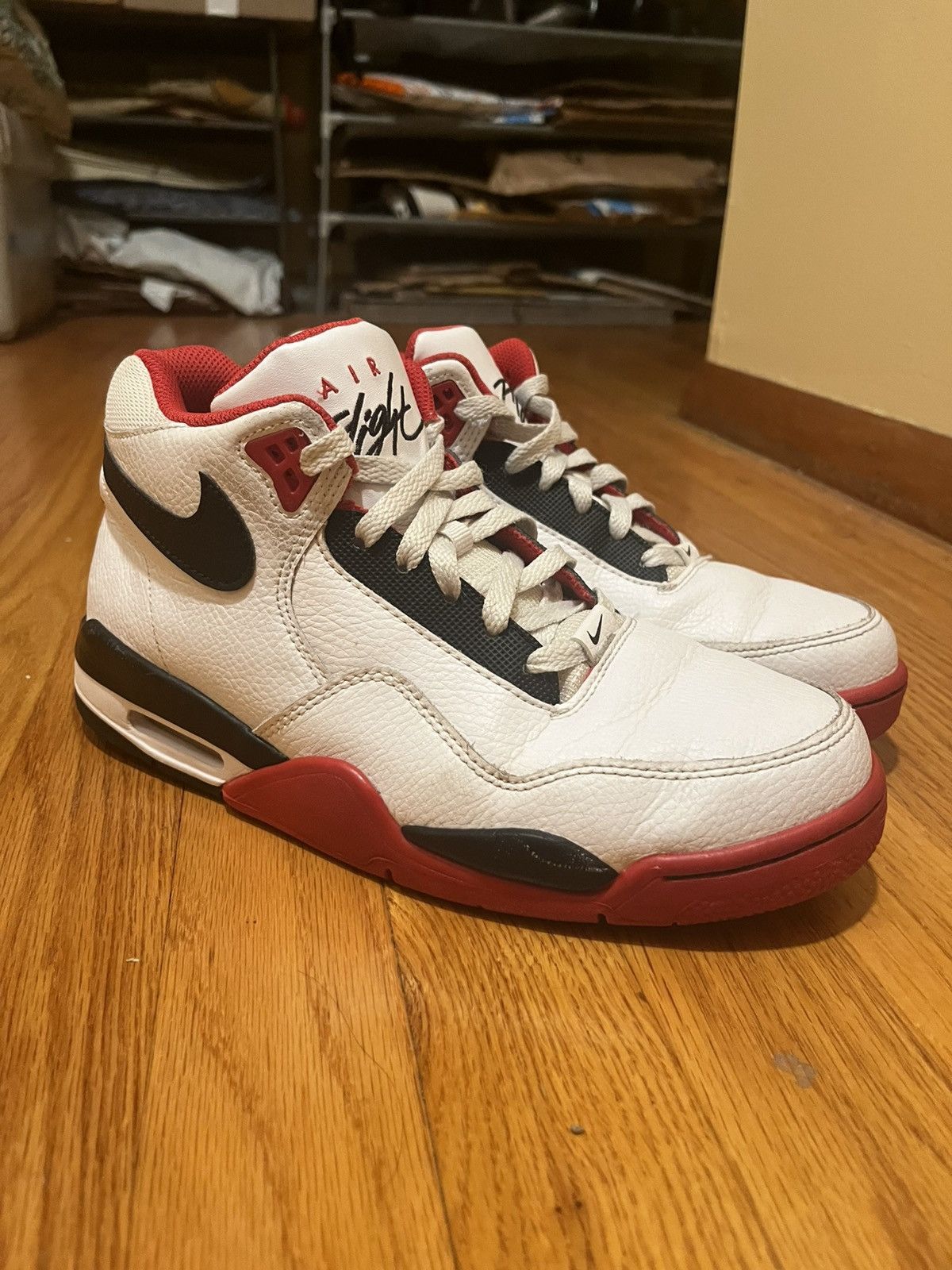 Nike SIZE 7 MEN - Nike Flight Legacy Red Size US 7 / EU 40 - 1 Thumbnail