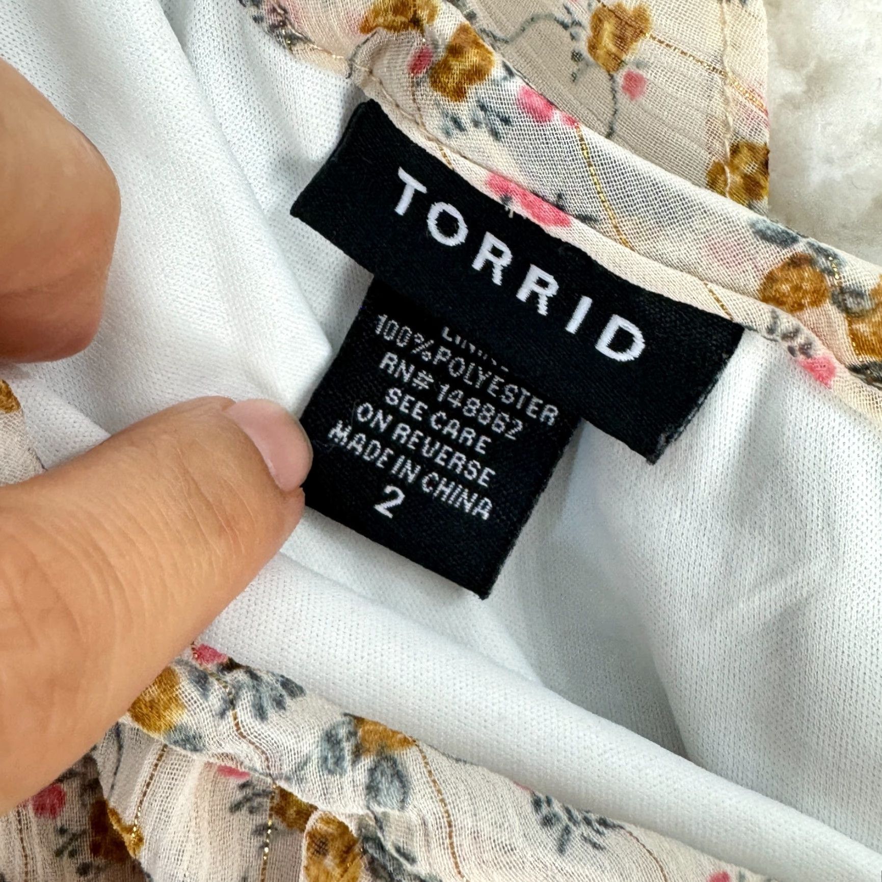 Torrid Torrid Floral Print Ruffled On-Shoulder Top Womens Cream Chiffon 2X Blouse Floral Pattern Plus Size 2X Short Sleeve? Size XXL / US 16-18 / IT 52-54 - 5 Thumbnail