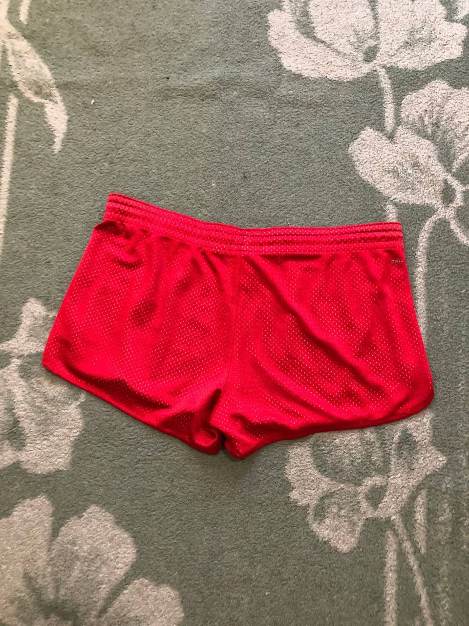 Nike Vintage shorts red Nike logo Y2K streetwear Size US 32 / EU 48 - 13 Thumbnail