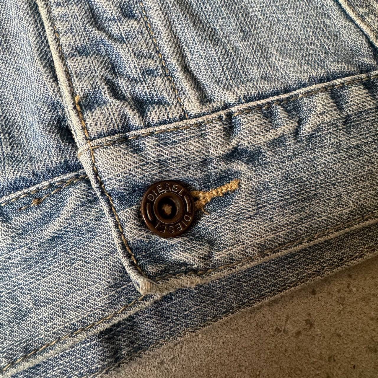 Diesel 🕷DIESEL VINTAGE BLUE WASHED DENIM PRINTED TRUCKER JACKET Size US XL / EU 56 / 4 - 9 Thumbnail