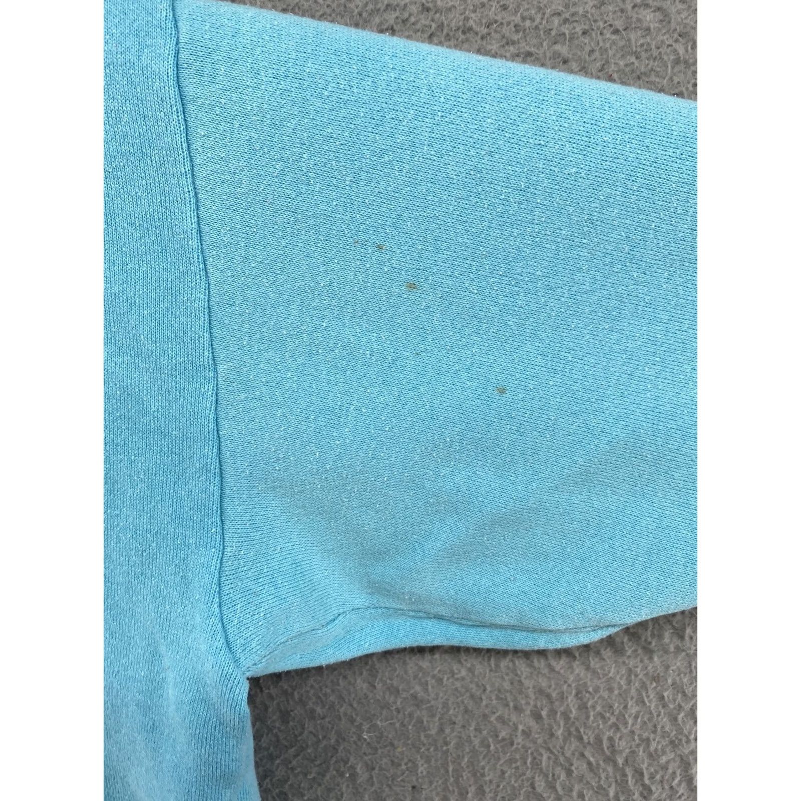 Vintage VINTAGE Ultra Sweats Pannill Blank Blue V-Neck Sweatshirt USA Made SZ 40 Women Pullover 80s Activewear Red/Blu e Size S / US 4 / IT 40 - 4 Thumbnail