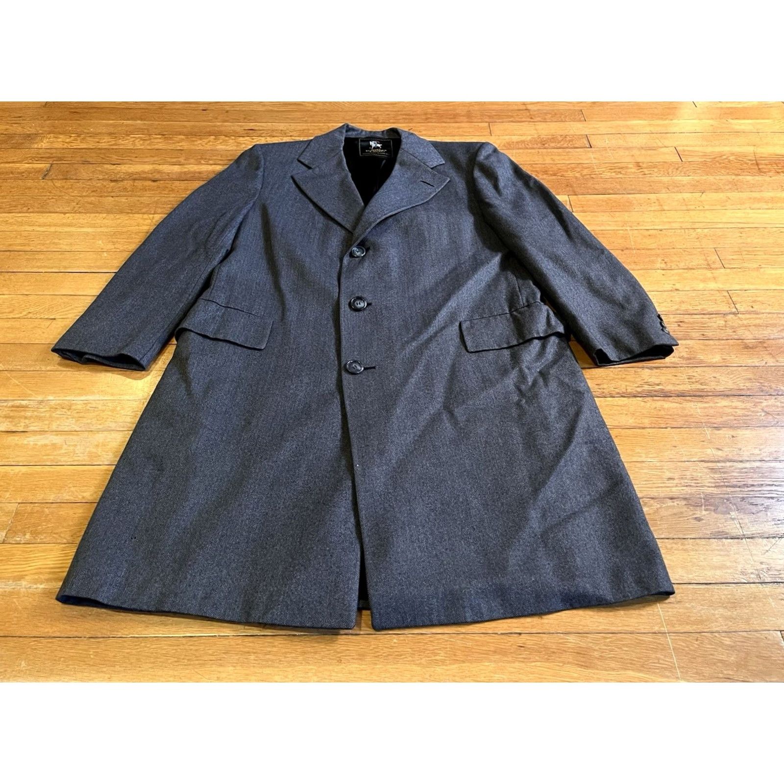 Hart Schaffner Marx VINTAGE Hart Schaffner Marx Herringbone Wool Overcoat Men’s 44 Grey Size US S / EU 44-46 / 1 - 2 Thumbnail