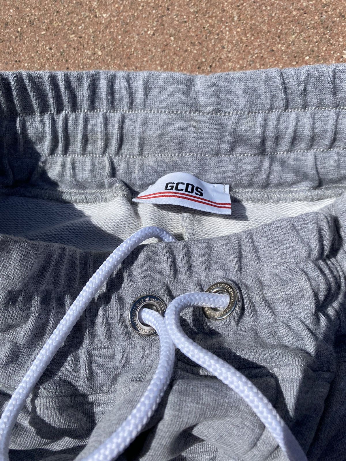 GCDS GCDS Logo Band Sweat Short Size US 30 / EU 46 - 4 Thumbnail