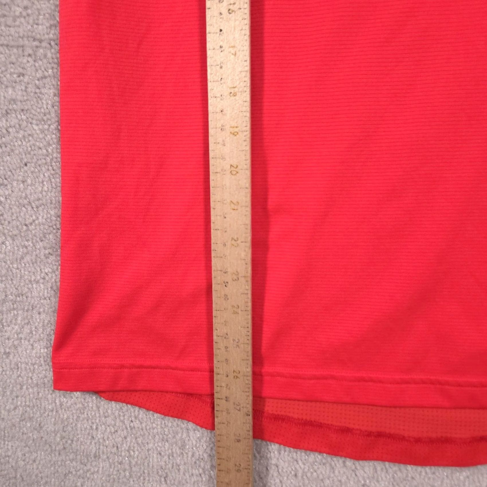 Under Armour Under Armour Shirt Mens Medium Red Run Short Sleeve Athletic Running Tee Top Size US M / EU 48-50 / 2 - 6 Thumbnail