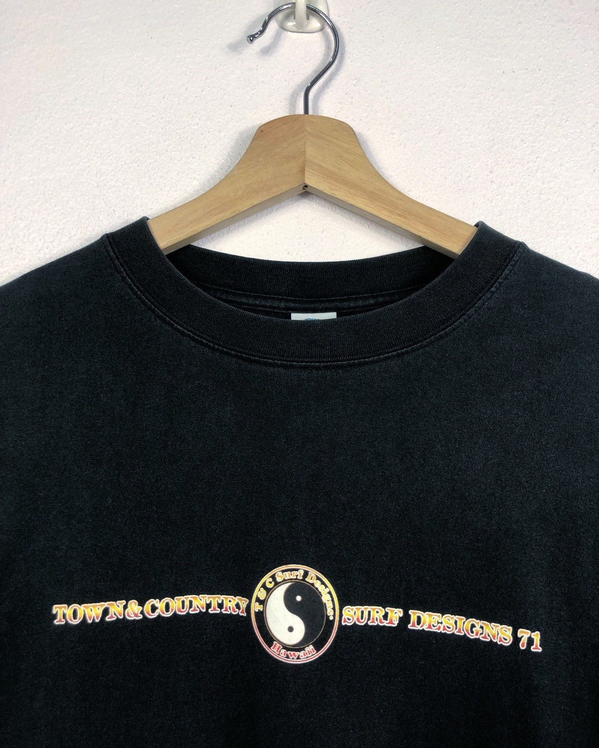 Vintage Rare Vintage Town & Country T&C Hawaii Surf Long Sleeve Tee Size US L / EU 52-54 / 3 - 3 Thumbnail
