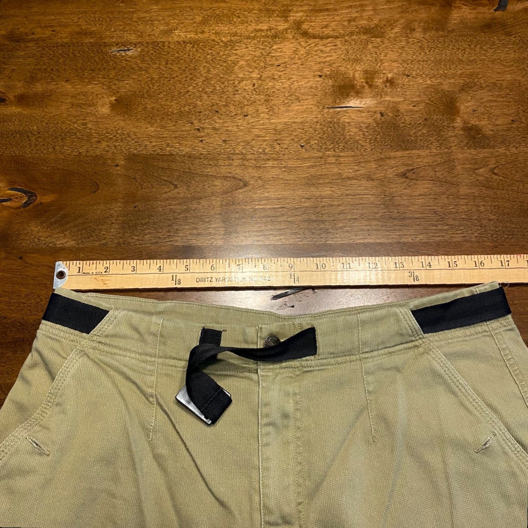 The Territory Ahead Territory Ahead Shorts Mens 34 Brown Cargo Chino Khaki 8" Belted Hiking Casual Sports Outdoor Belted Pockets 5-Pocket Regular Cotton Size US 34 / EU 50 - 6 Thumbnail