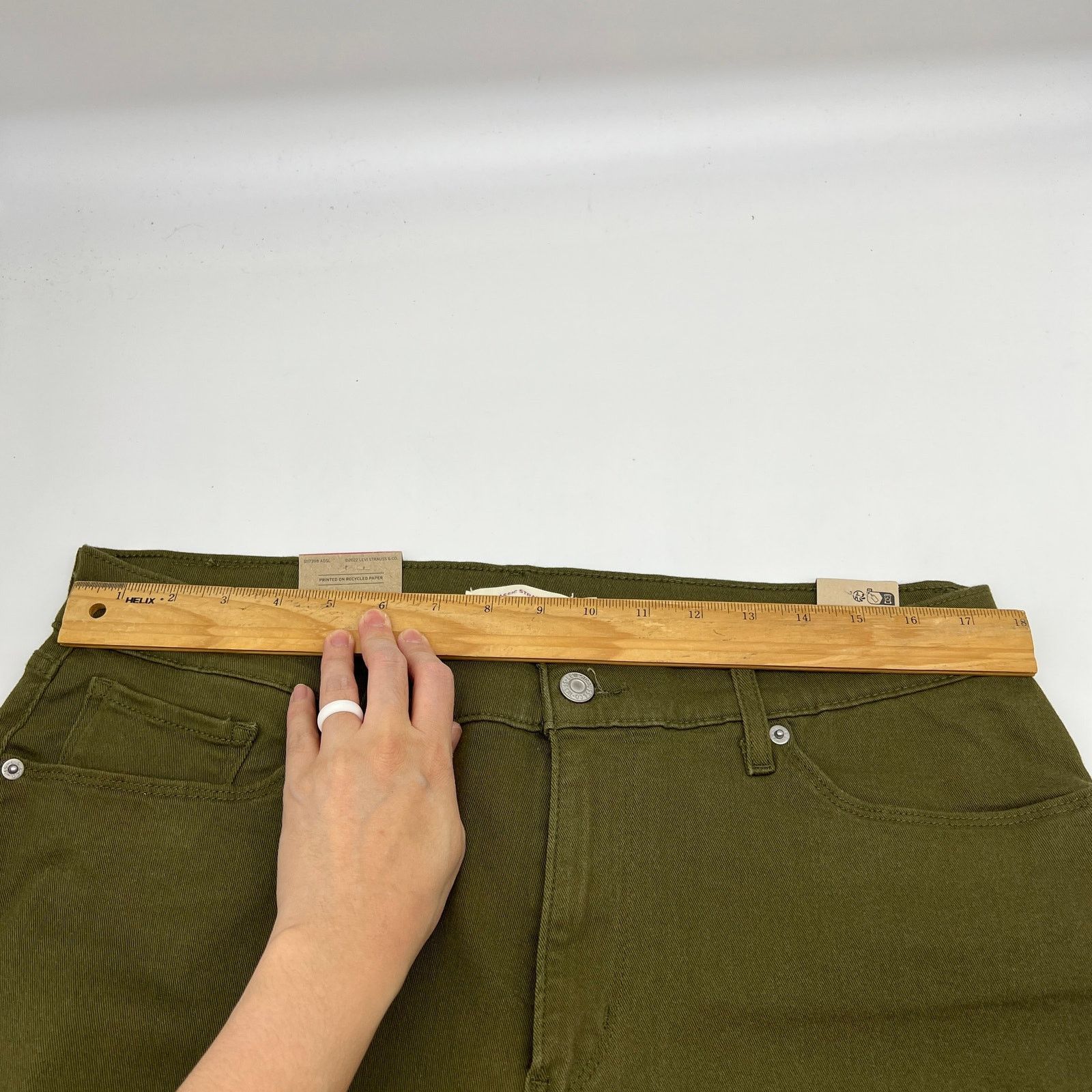 Levi's Levi's Womens Mid Rise Classic Straight Jean Size 16medium Size 38" / US 16 / IT 52 - 5 Thumbnail
