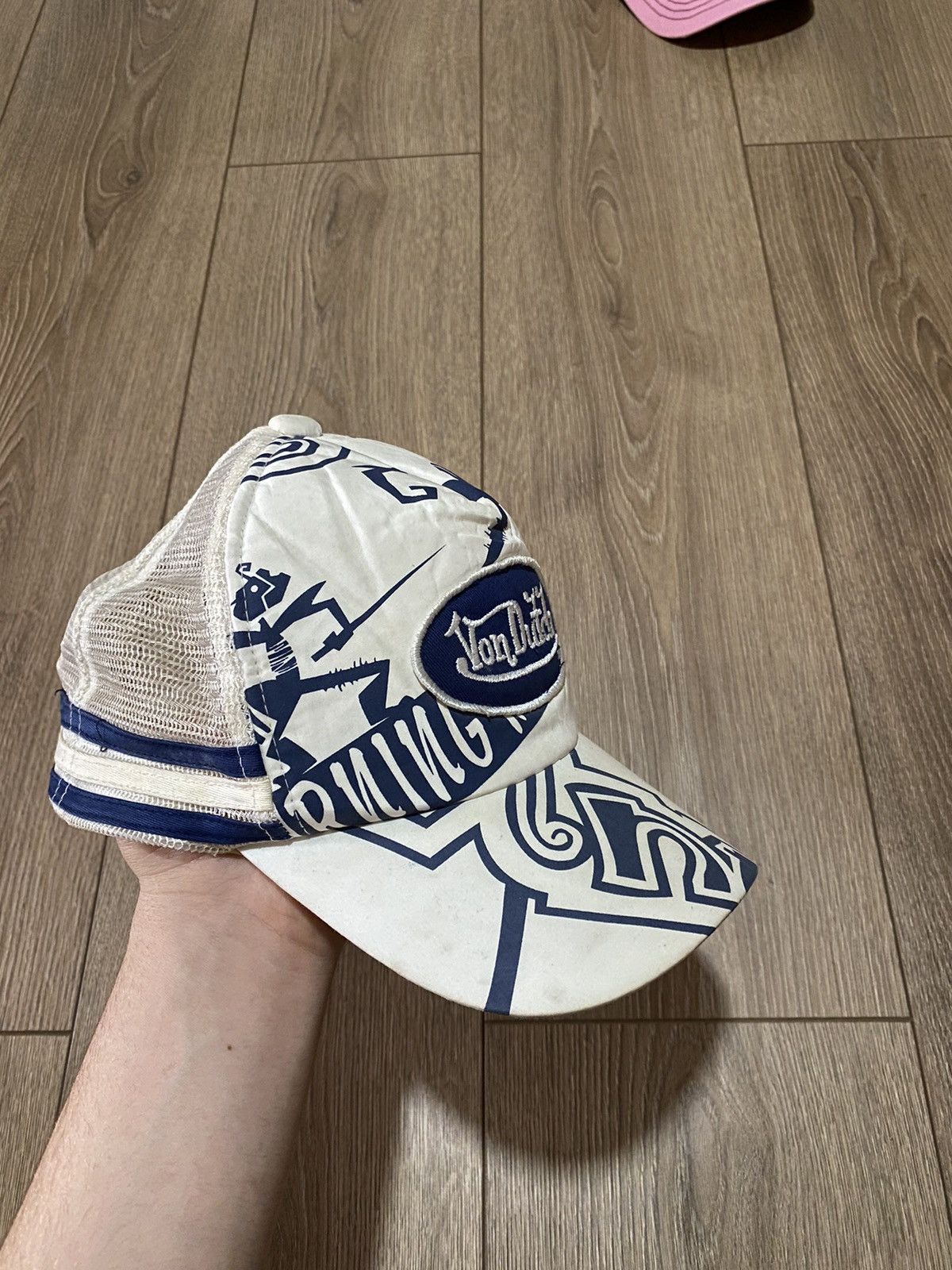 Von Dutch Eye Rare Crazy White Trucker Y2k cap hat