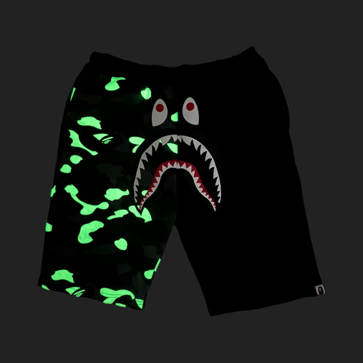 Bape Kids City Camo Shark Sweat Shorts Size US 28 / EU 44 - 1 Thumbnail