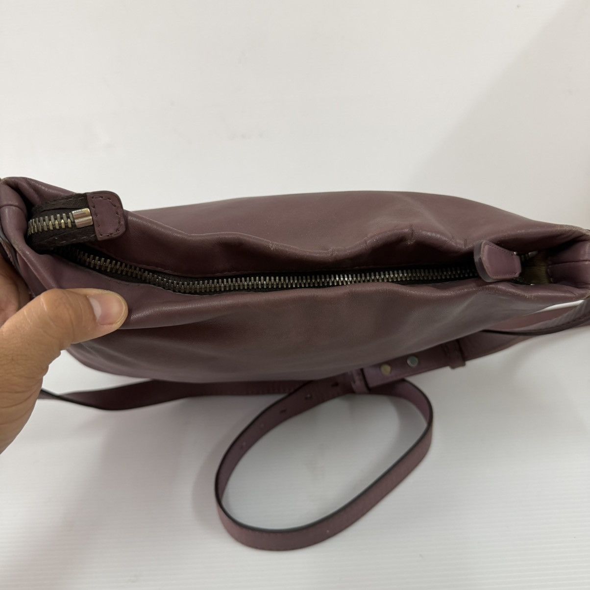 Bally Bally Leather Large Sling Bag Size ONE SIZE - 8 Thumbnail