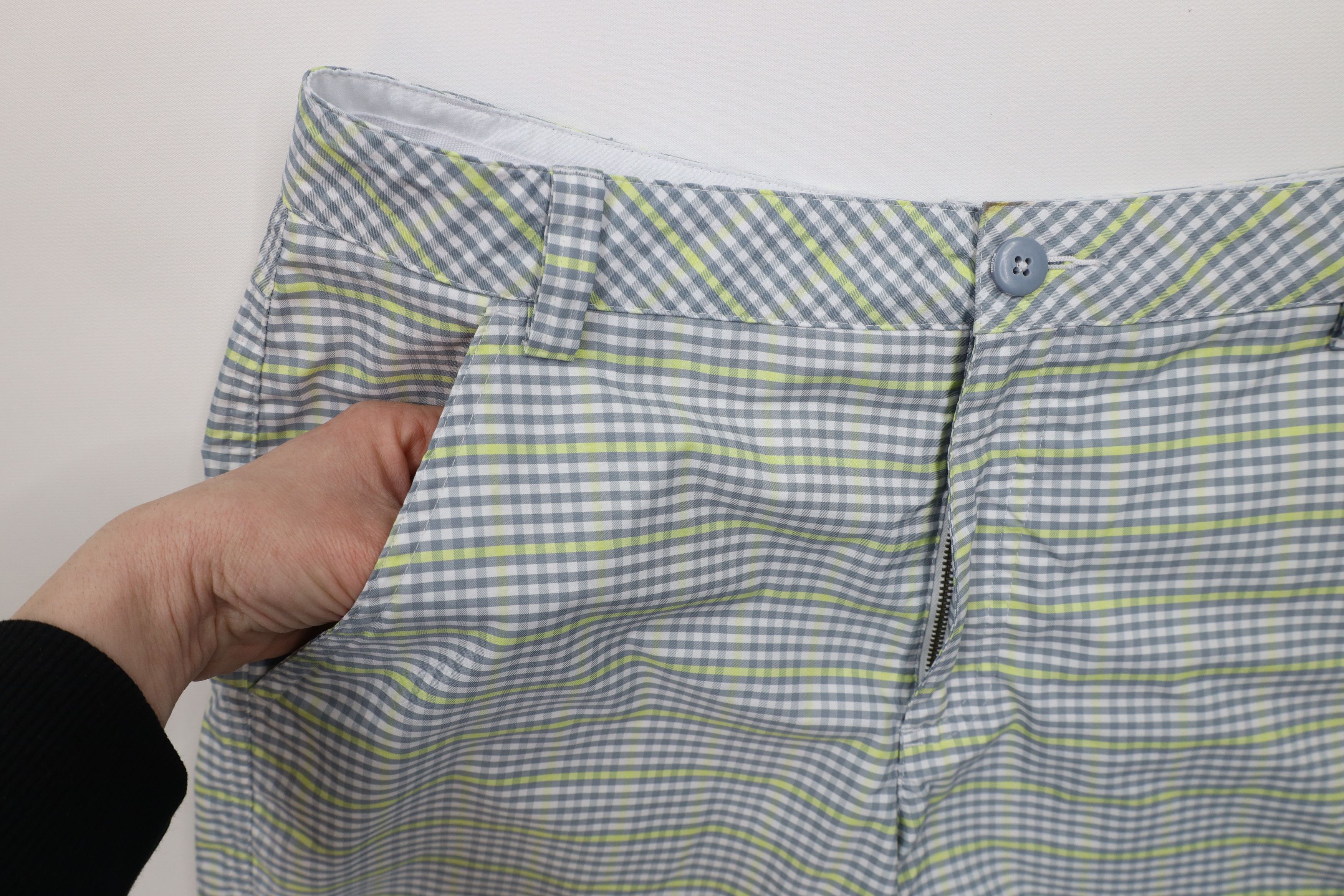 Puma × Vintage Puma Golf Cell Above Knee Golfing Chino Shorts Plaid Size US 32 / EU 48 - 8 Thumbnail