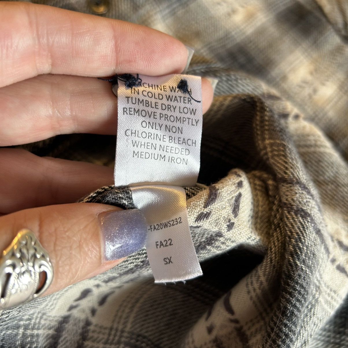 Flag & Anthem Desert Son Flag & Anthem gray white plaid LS flannel size L Size US L / EU 52-54 / 3 - 5 Thumbnail