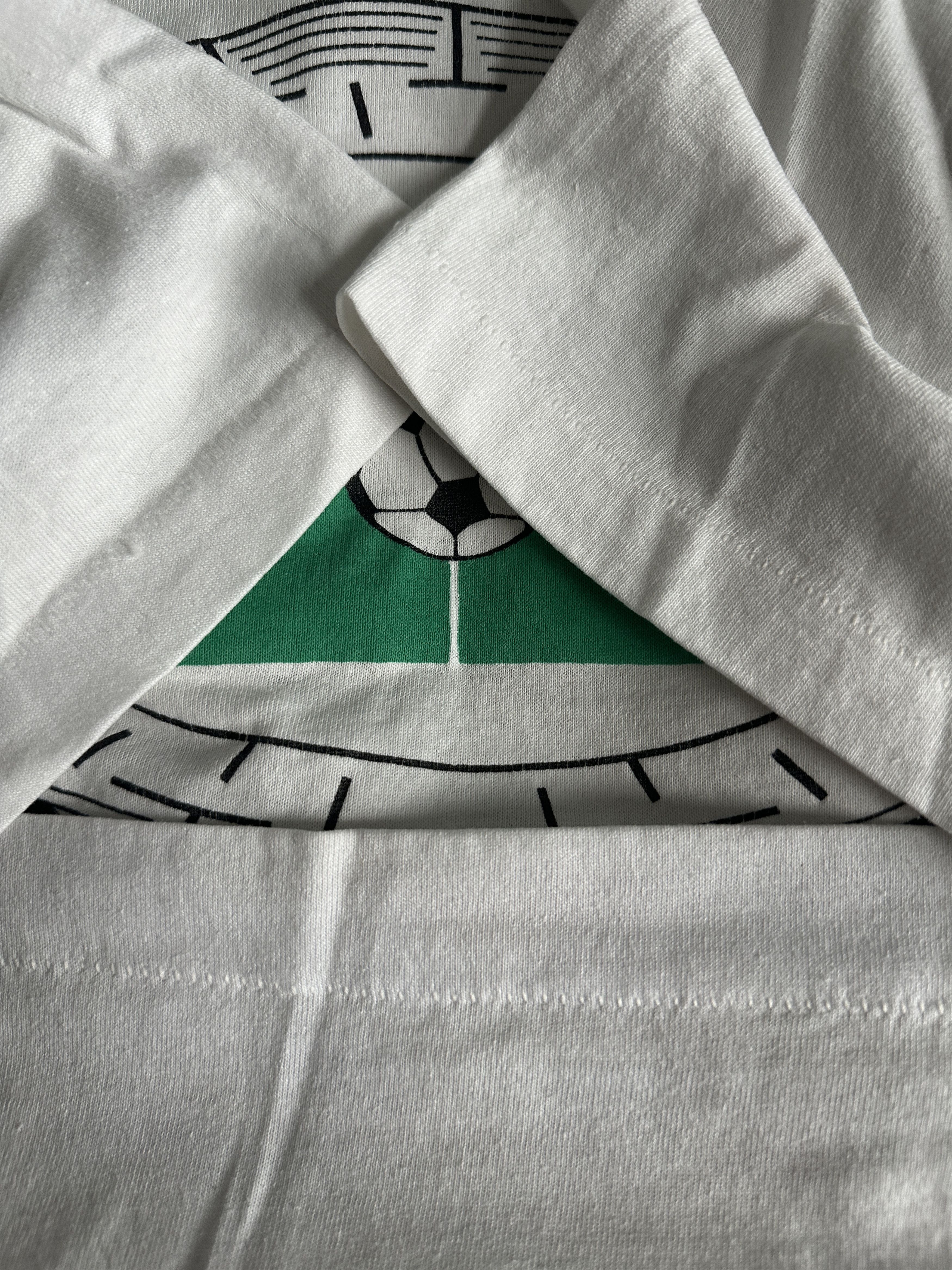 Vintage Vintage 1990 World Cup Single Stitch Tee Size US XL / EU 56 / 4 - 5 Thumbnail