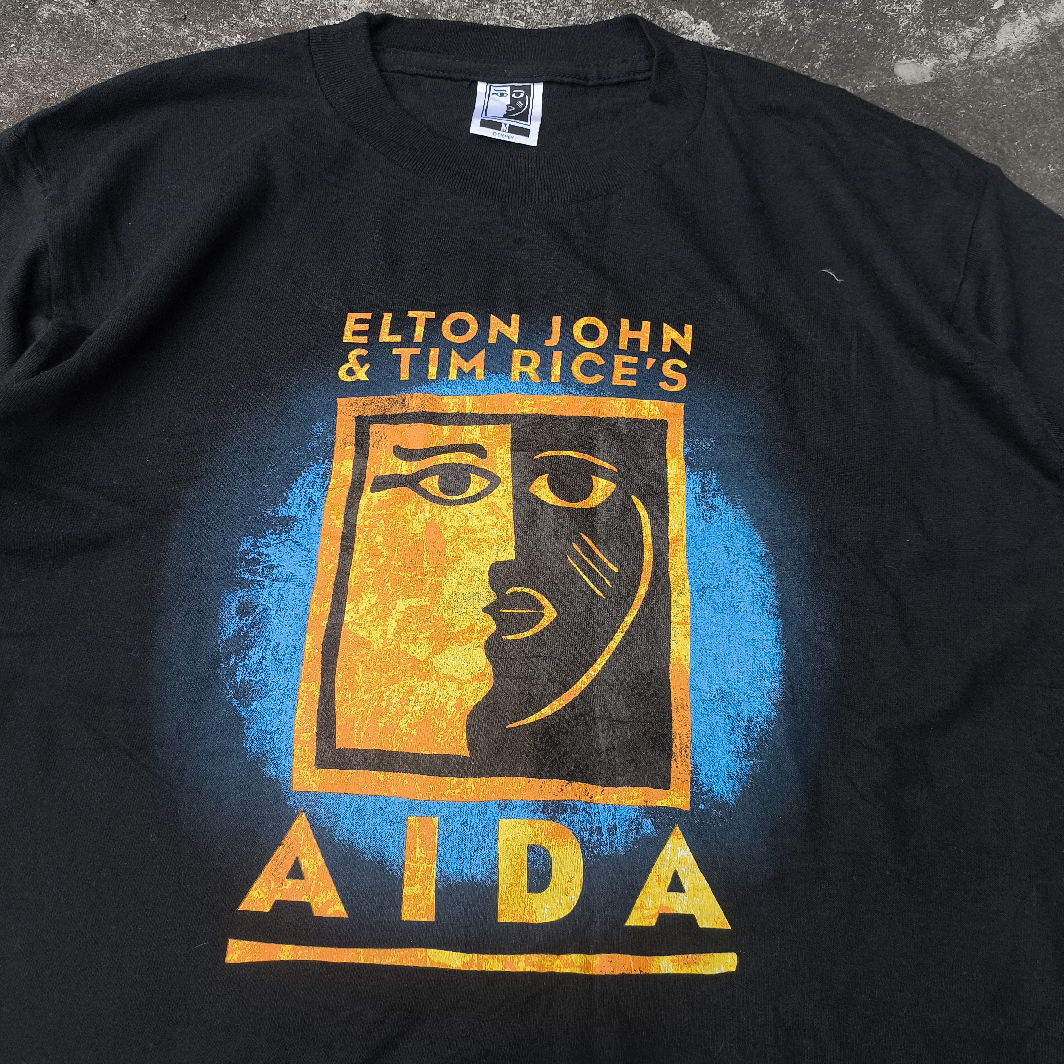 Band Tees Elton John AIDA tee tshirt disney Size US M / EU 48-50 / 2 - 2 Thumbnail