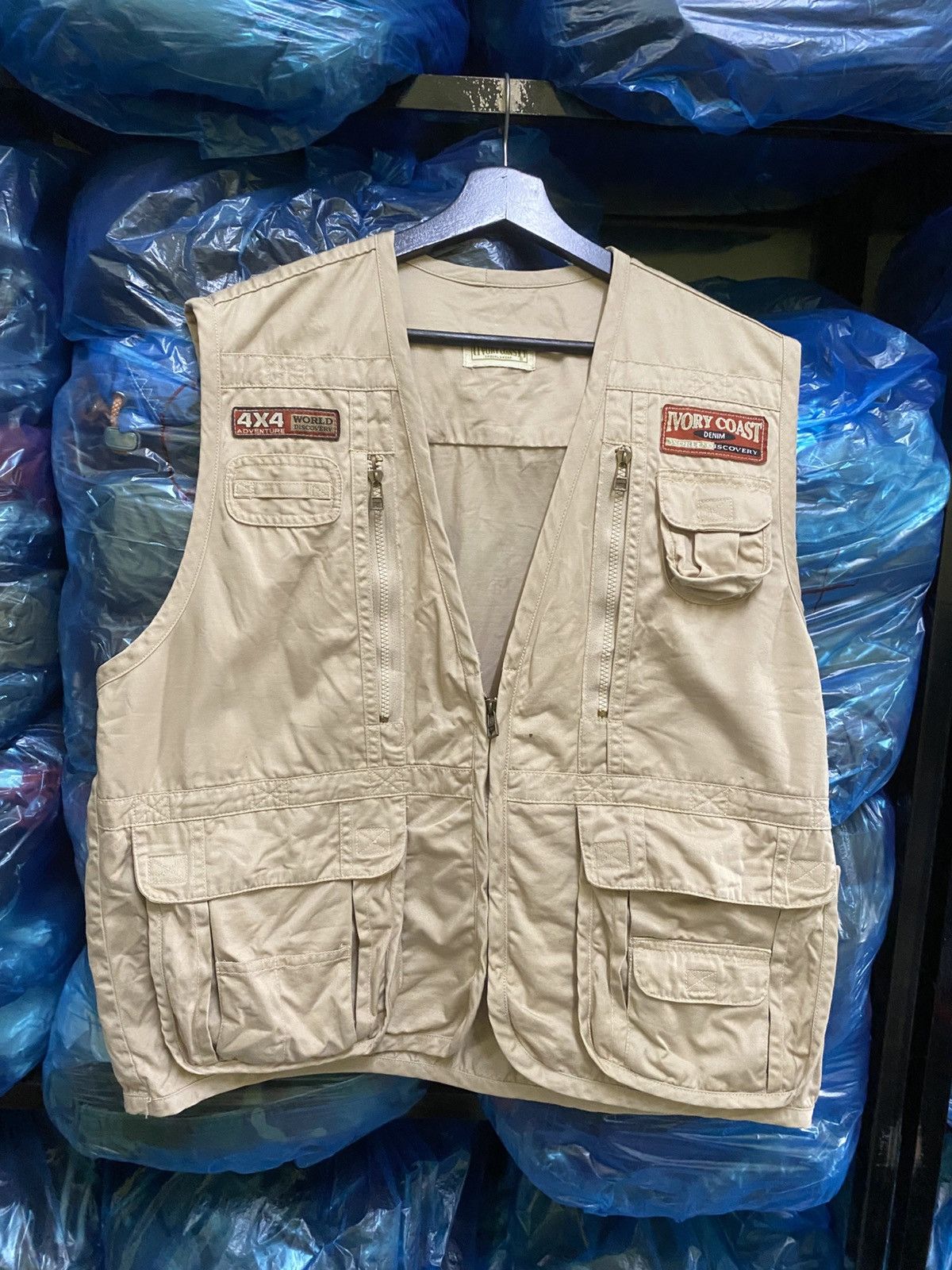 Urban Outfitters VINTAGE IVORY COAST CASUAL WEAR UTILITY VEST JACKET Size US L / EU 52-54 / 3 - 1 Thumbnail