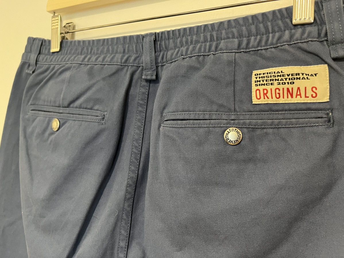 thisisneverthat Thisisneverthat Blue Splatter Paint Chino Pants Size US 36 / EU 52 - 6 Thumbnail