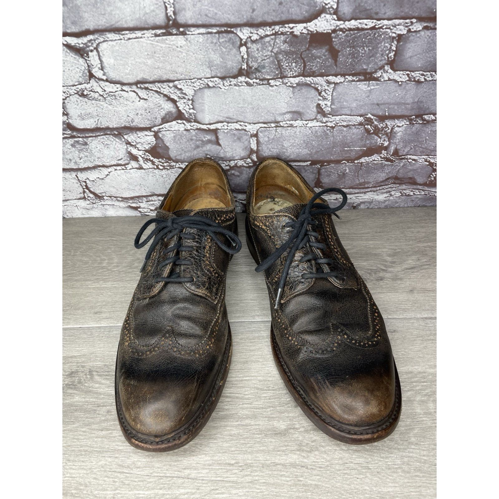 Frye Frye Jones Wingtip Dark Brown Leather Distressed Dress 