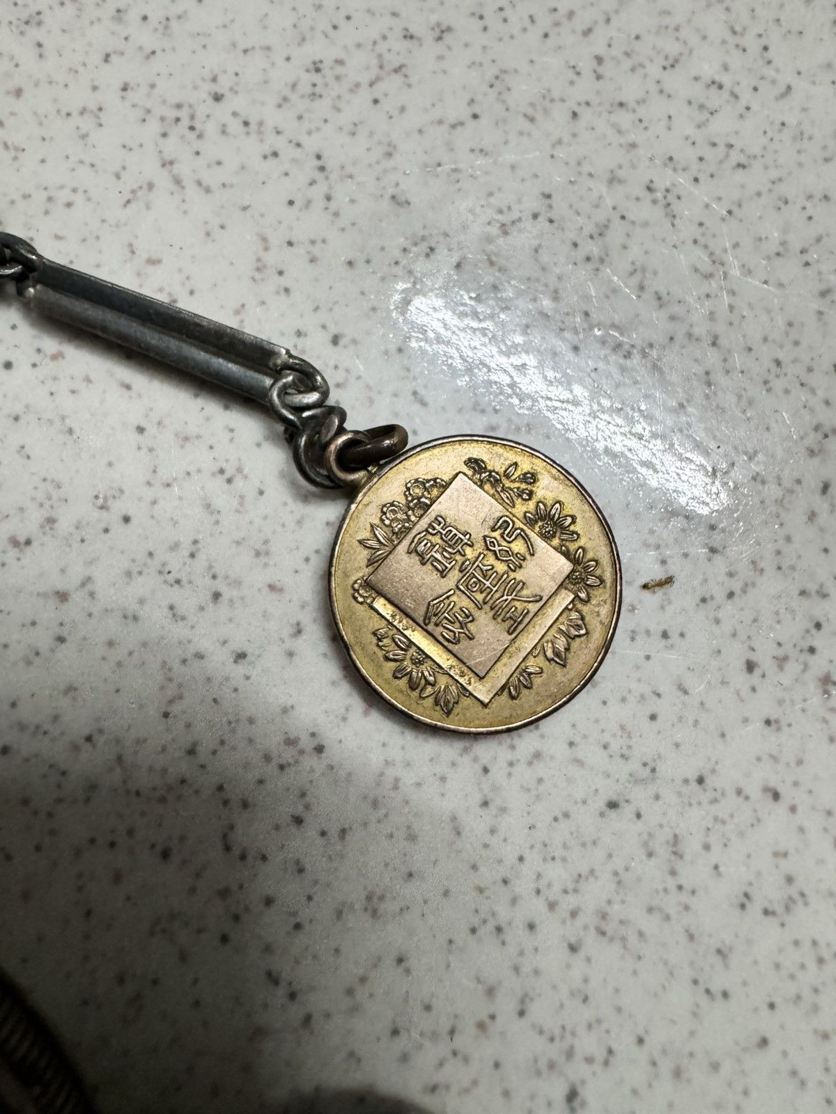 Jewelry VINTAGE 1960s SWITZERLAND MEIJI SHRINE POCKET WATCH Size ONE SIZE - 4 Thumbnail