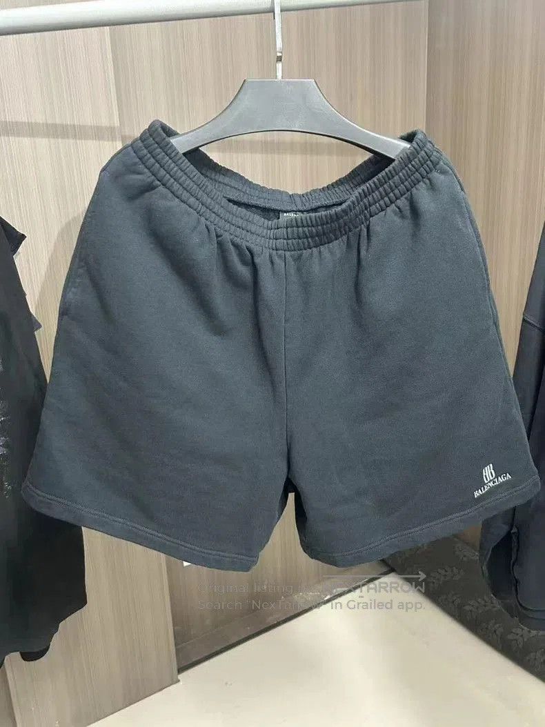 Balenciaga Balenciaga Embroidered Logo BB Shorts. Size US 26 / EU 42 - 1 Thumbnail