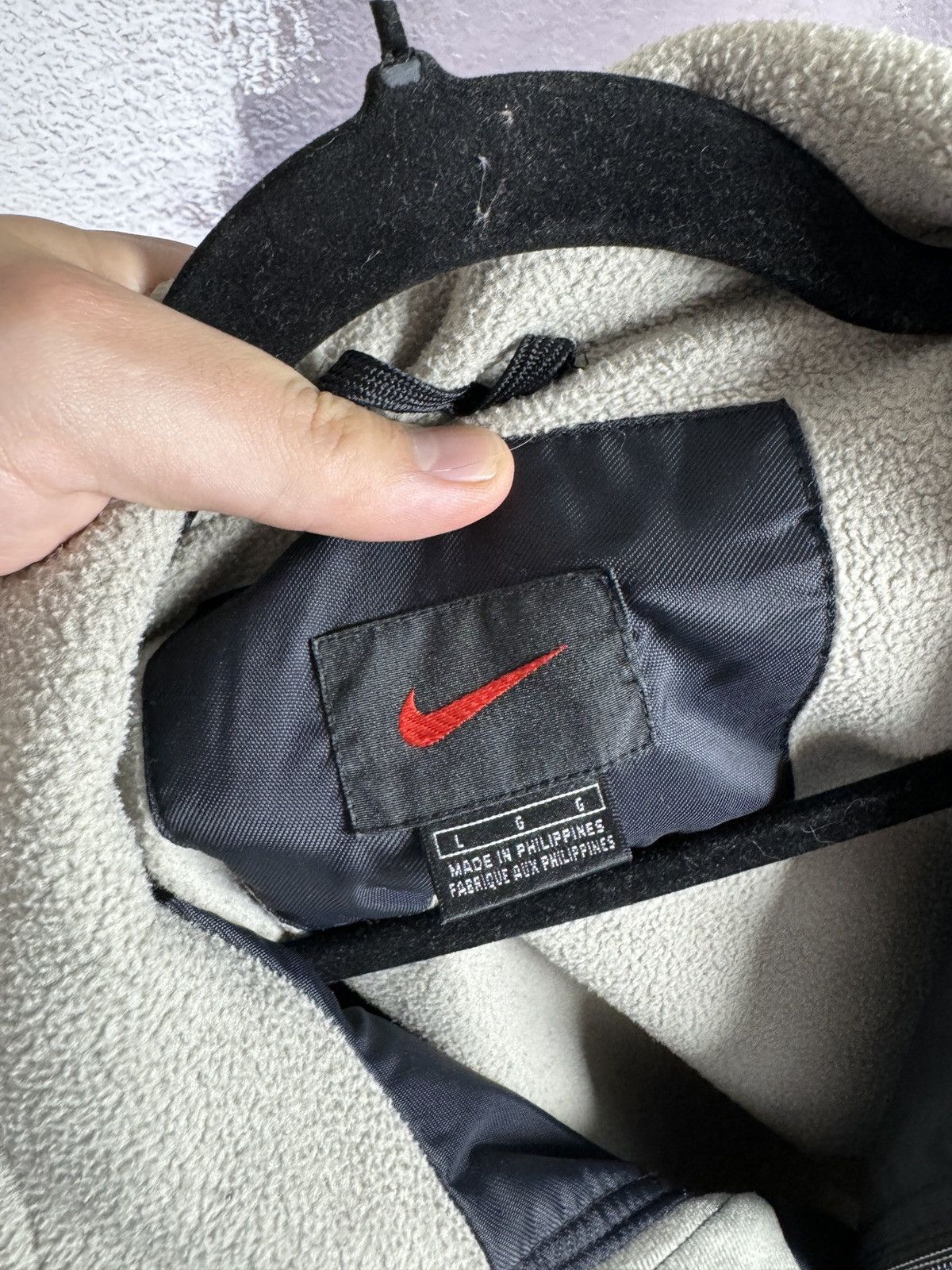 Nike × Vintage Nike vintage 90s black striped swoosh nylon fleece jacket Size US L / EU 52-54 / 3 - 9 Thumbnail