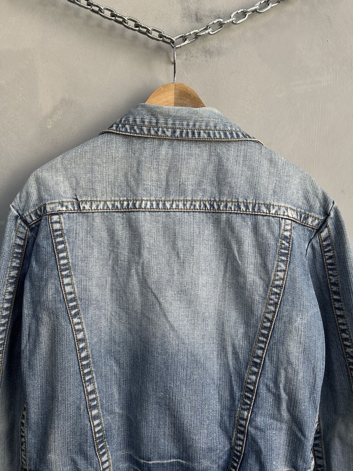 Diesel Vintage denim distressed cropped trucker jacket diesel y2k Size US M / EU 48-50 / 2 - 8 Thumbnail