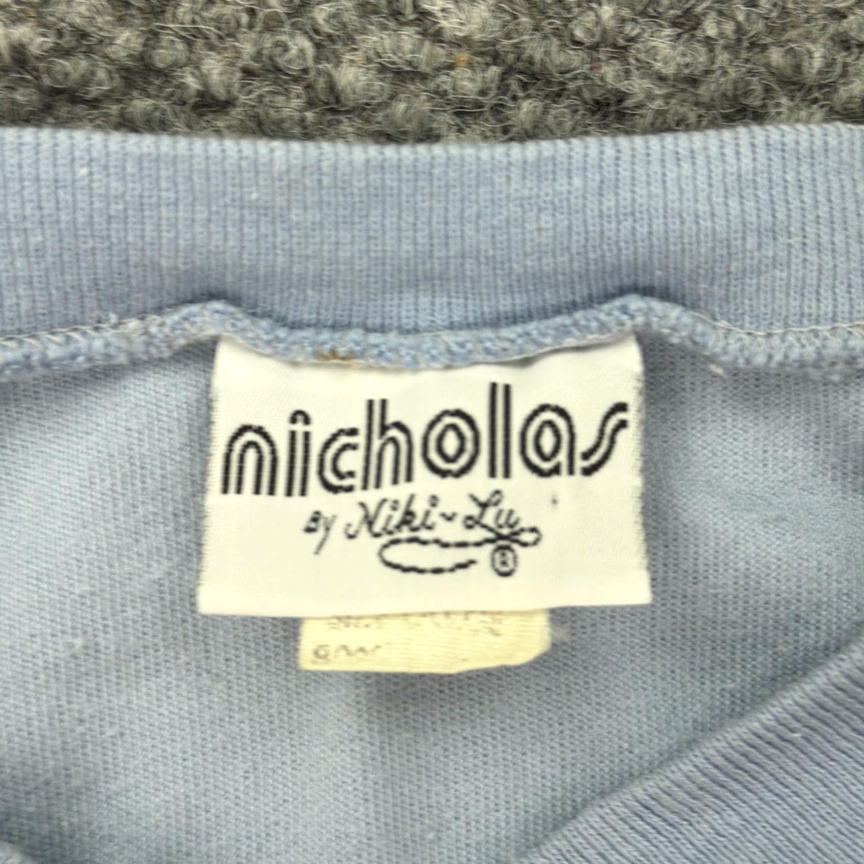 Vintage VINTAGE Nicholas by Niki-Lu Shirt Womens Large Blue Velour Chevron V Neck 80s Size L / US 10 / IT 46 - 4 Thumbnail