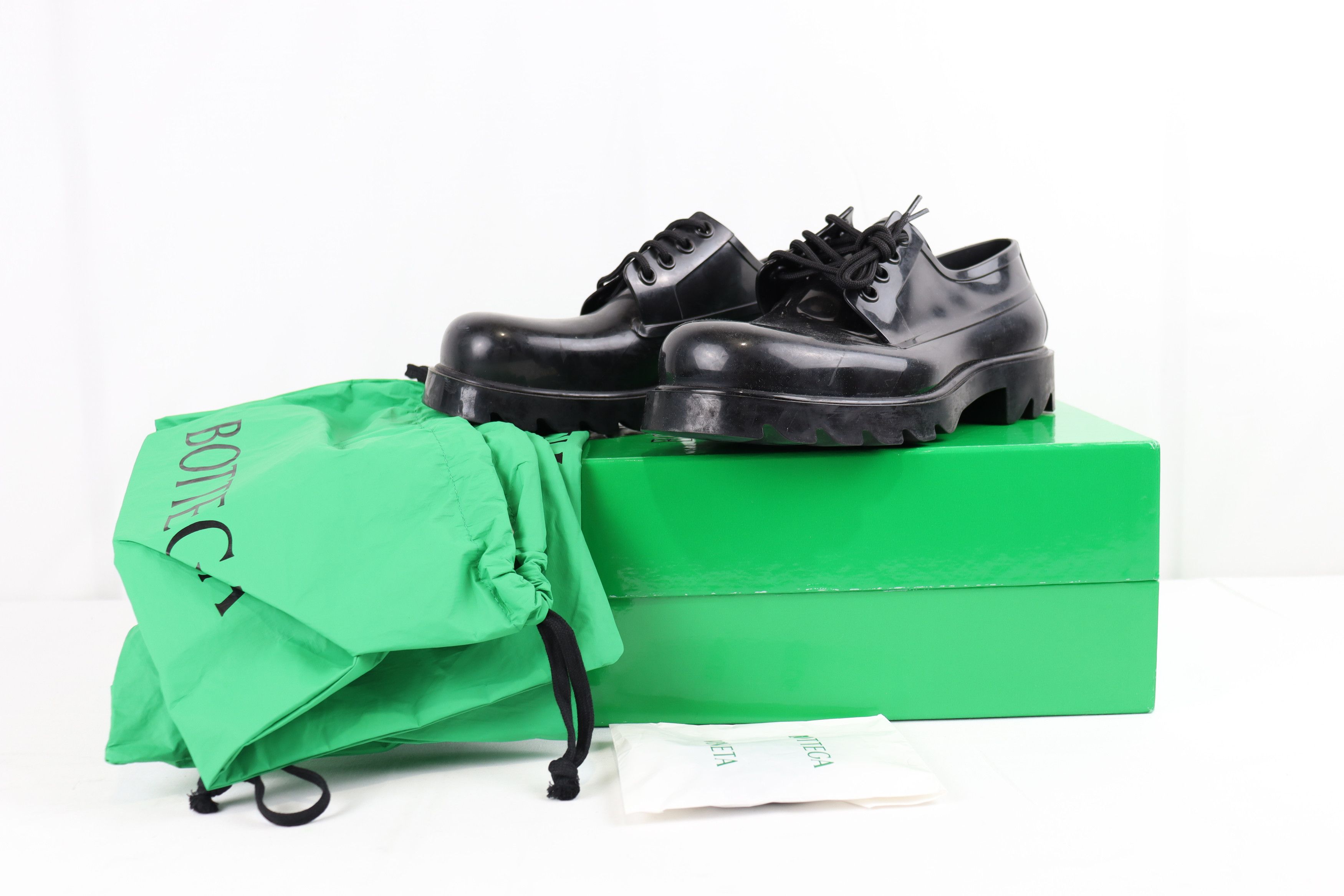 Bottega Veneta o1rshd10124 Stride Lace up Shiny Rubber Boot in Black Size US 8 / EU 41 - 10 Thumbnail