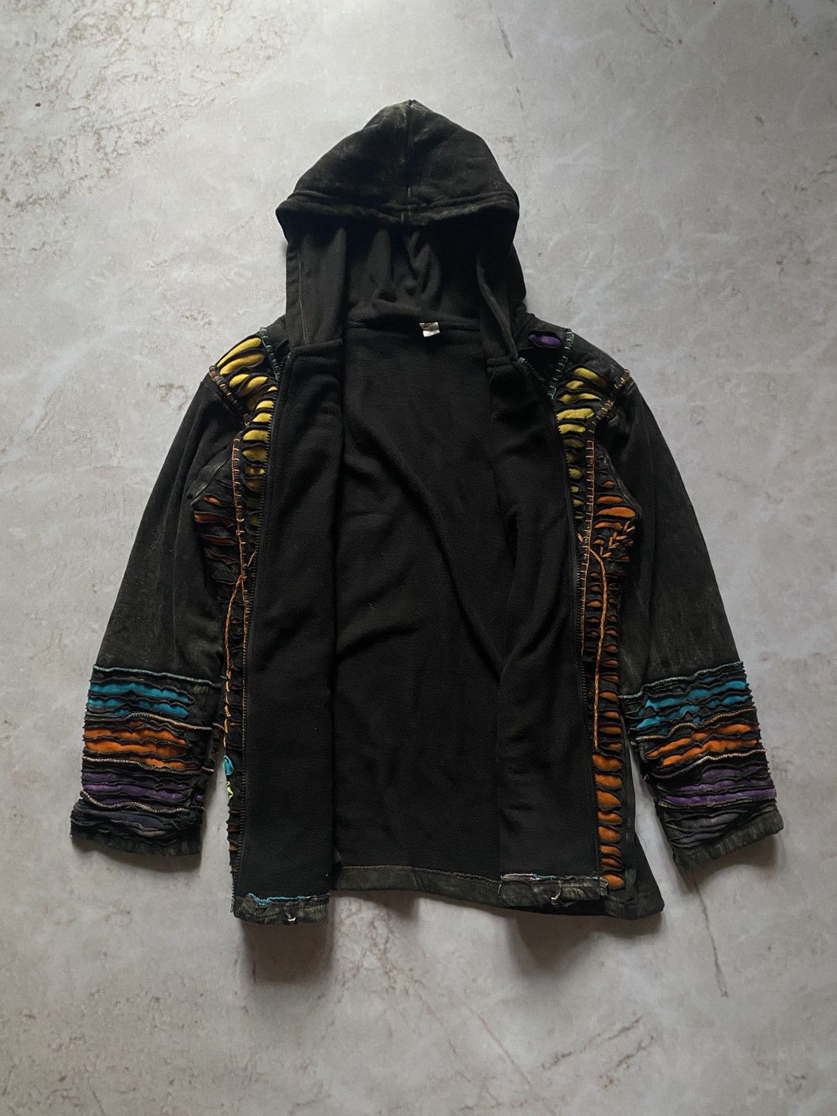Handmade Crazy vintage patchwork Y2k Hoodie From Nepal Japanese style Size US L / EU 52-54 / 3 - 5 Thumbnail