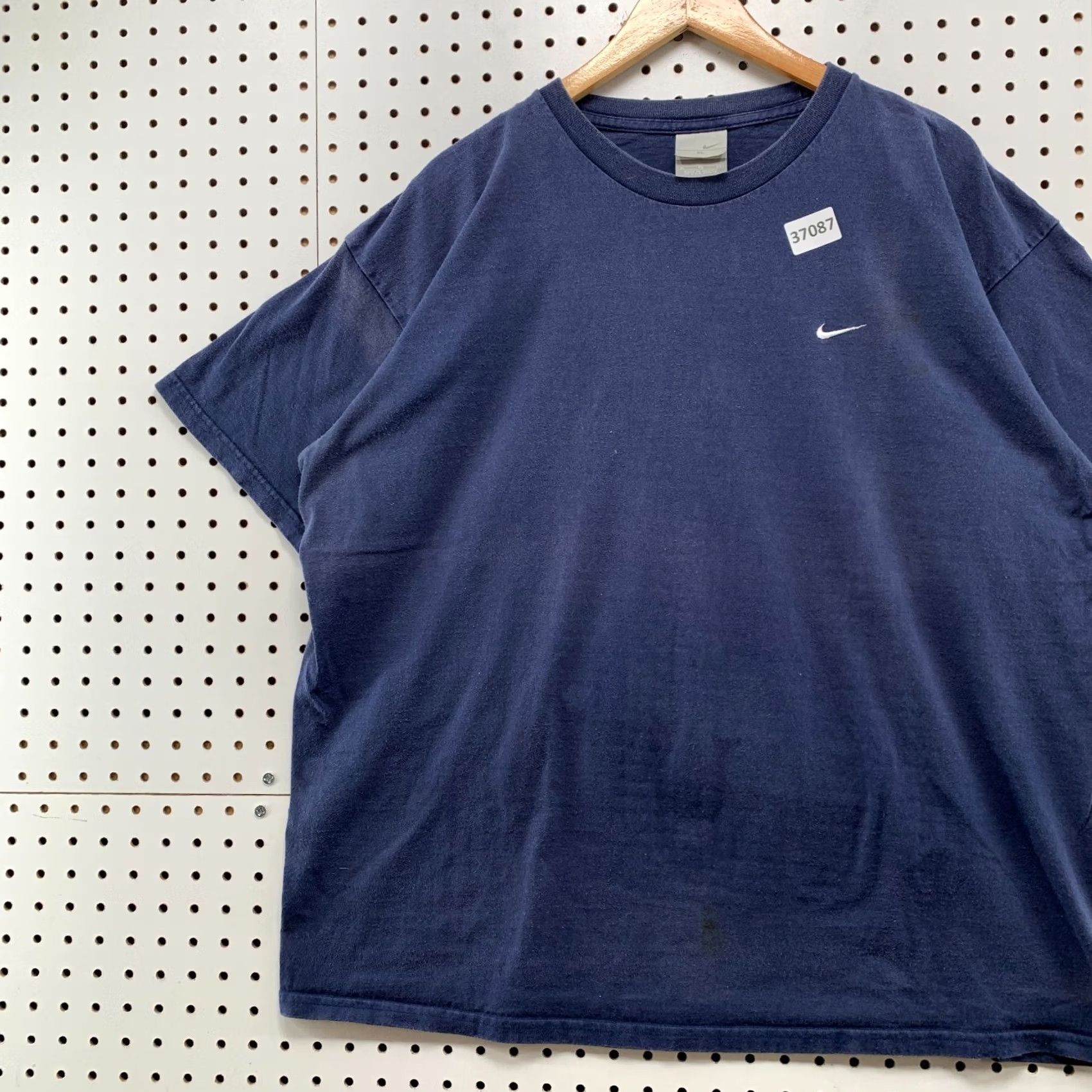 Nike VINTAGE Nike Essential Swoosh Shirt Mens XL Navy Blue Distressed Y2K Size US XL / EU 56 / 4 - 2 Thumbnail