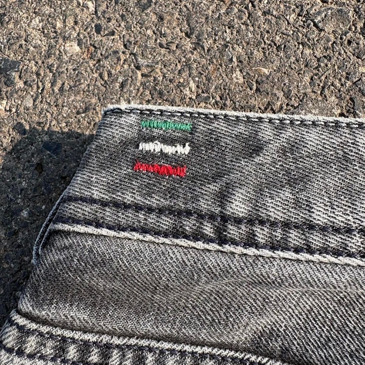 Diesel ❌SOLD❌Diesel Grey Distressed Denim Shorts Made in Italy Size US 30 / EU 46 - 13 Thumbnail