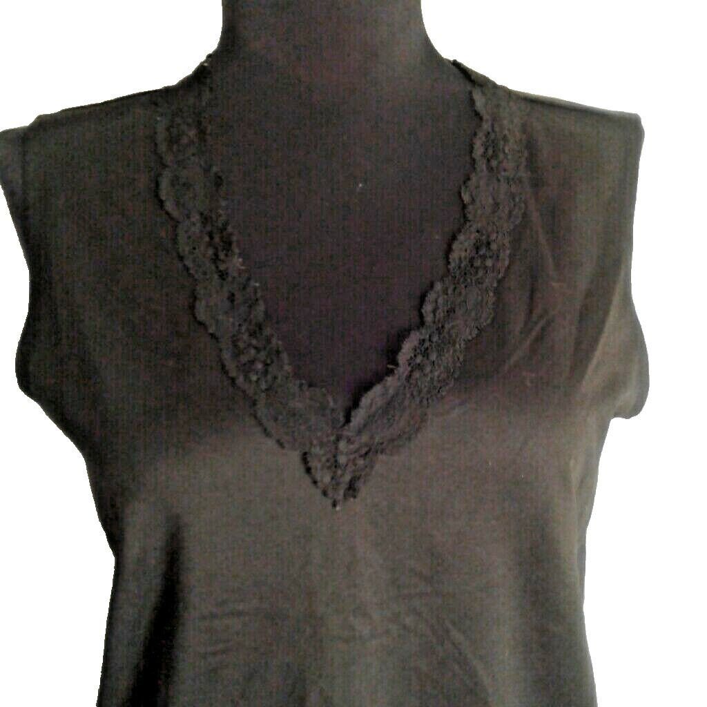 Chicos Chicos Size 1 M 8 Tank Top Black Sleeveless Lace Trimmed V N Size M / US 6-8 / IT 42-44 - 2 Thumbnail