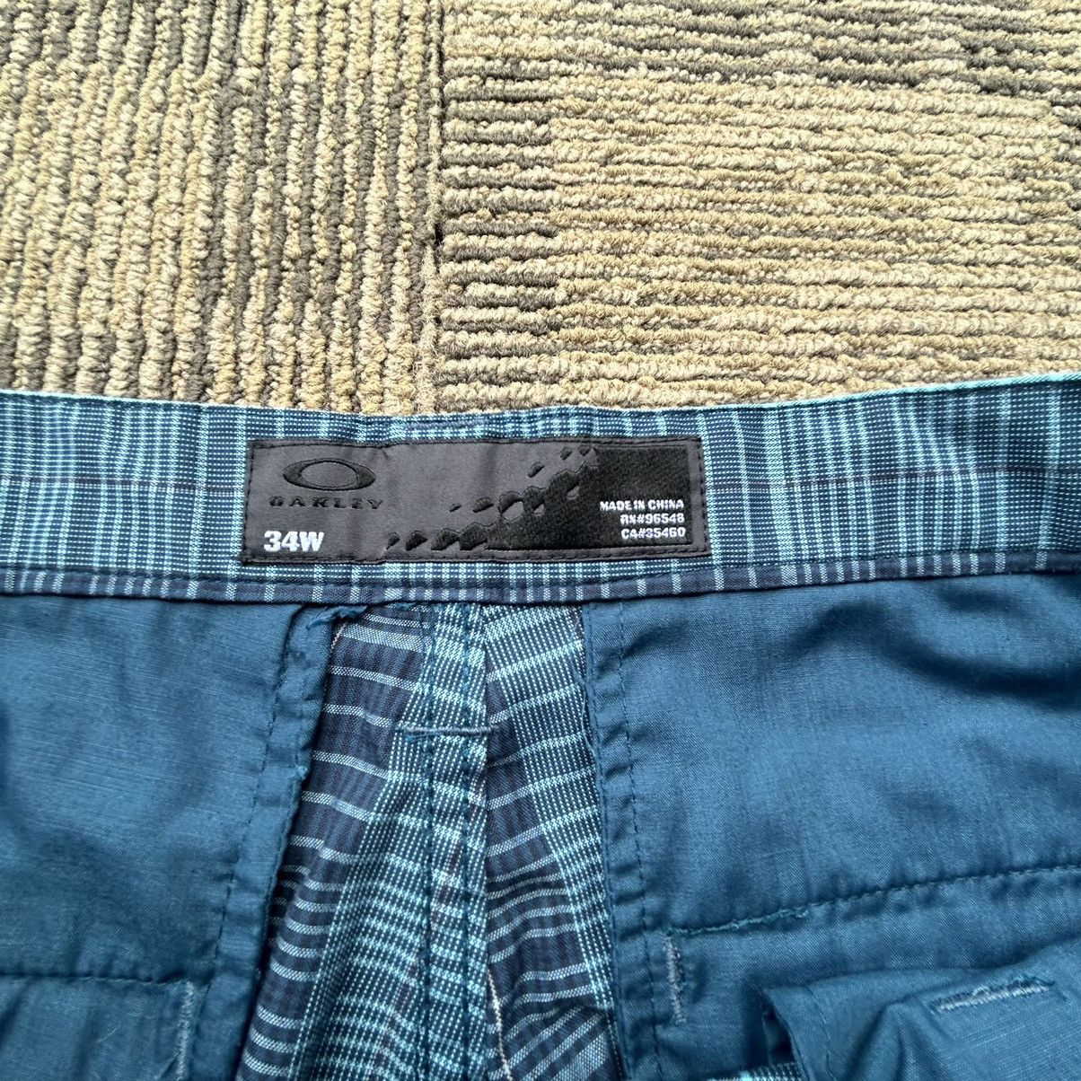 Oakley Oakley Blue Plaid Chino Shorts Size US 34 / EU 50 - 3 Thumbnail