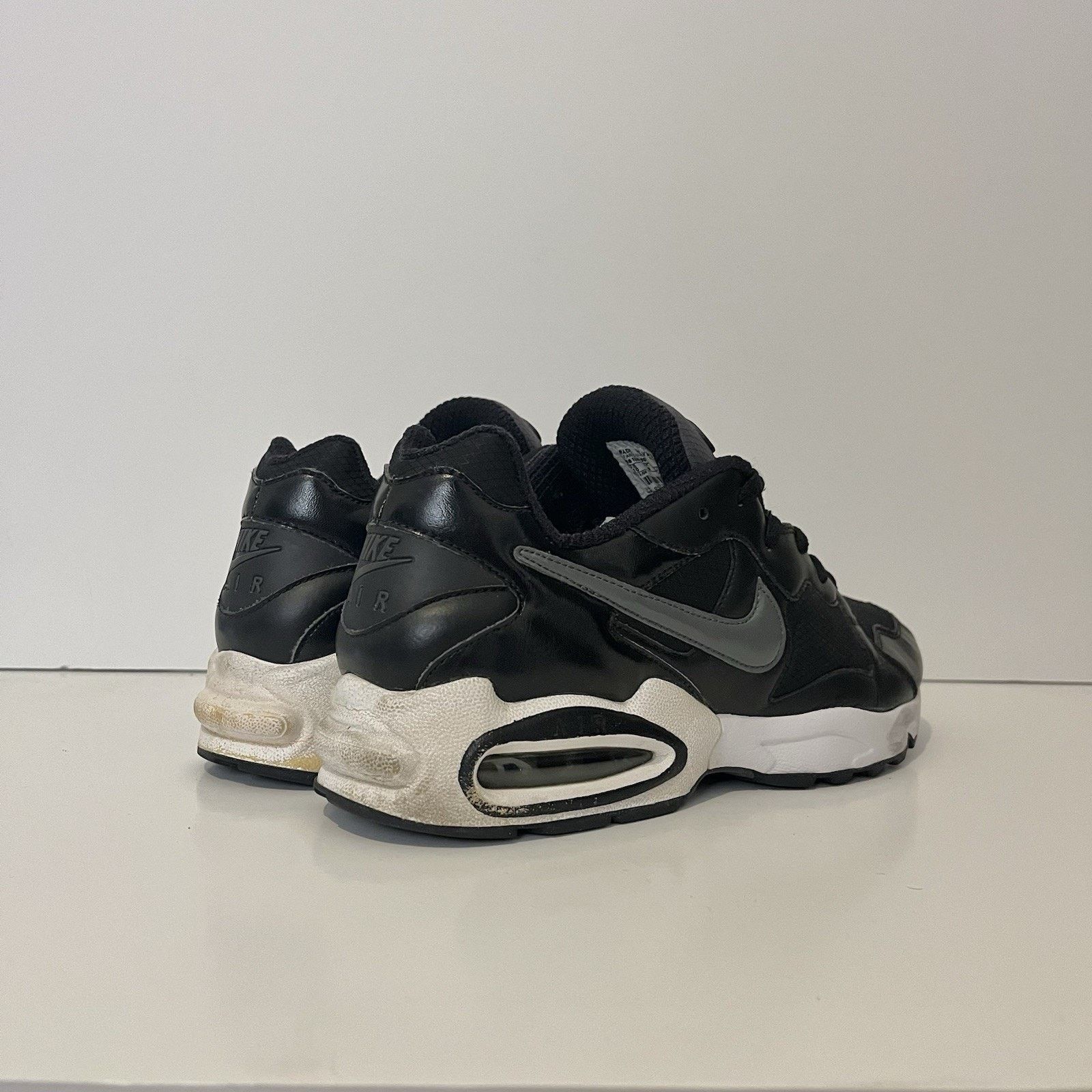 Nike 2009 Nike Air Max Triax 94 386158 001 rare vtg Sz 10 Size US 10 / EU 43 - 4 Thumbnail