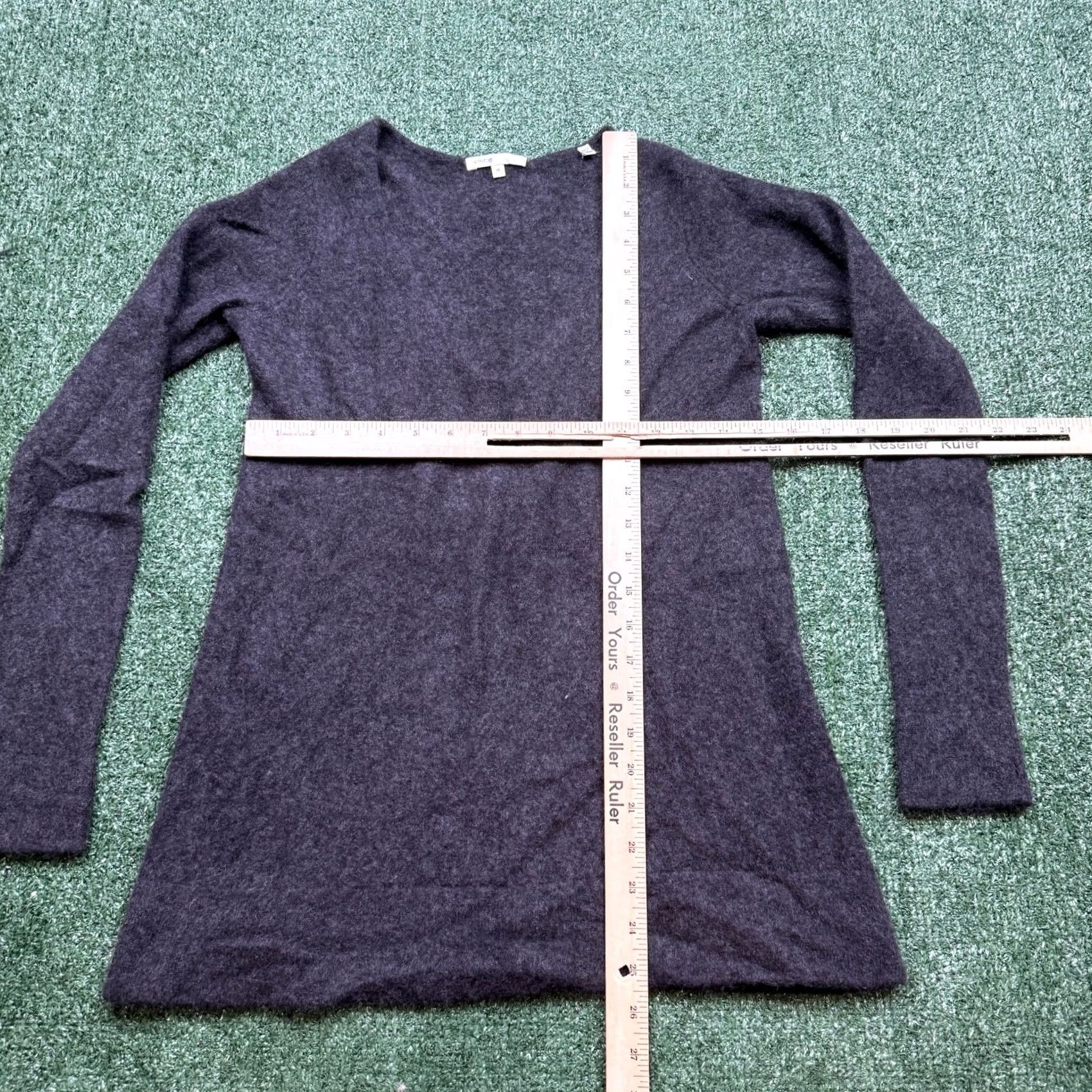 Vince Vince Sweater Womens Size M Gray Cashmere V Neck Long Sleeve Lightweight Stretch Size M / US 6-8 / IT 42-44 - 4 Thumbnail