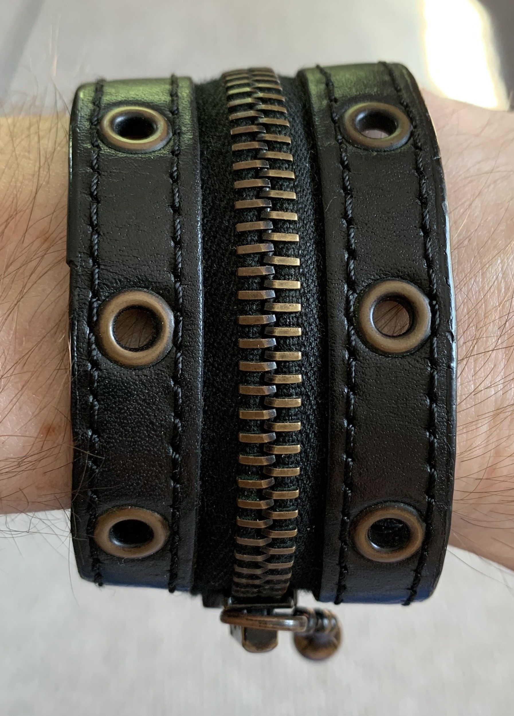 image of Number N Ine Ss05 Number (N)Ine Leather Zip Bracelet in Black, Men's
