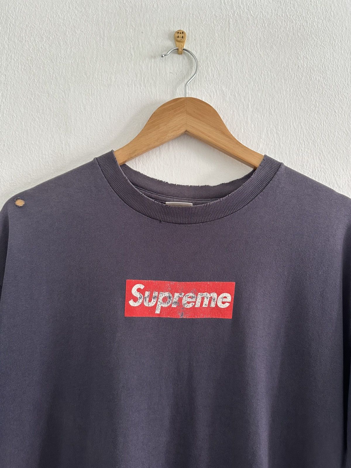 Supreme Supreme Distressed Box Logo tee Size US L / EU 52-54 / 3 - 4 Thumbnail
