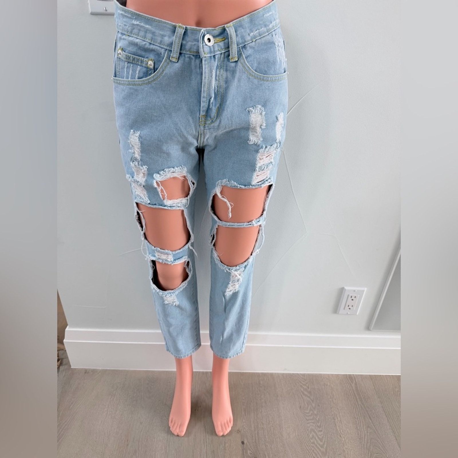 Other Boyfriend Distressed Light Blue Jeans. 100% cotton. Size 26 Size 26" / US 2 / IT 38 - 1 Thumbnail