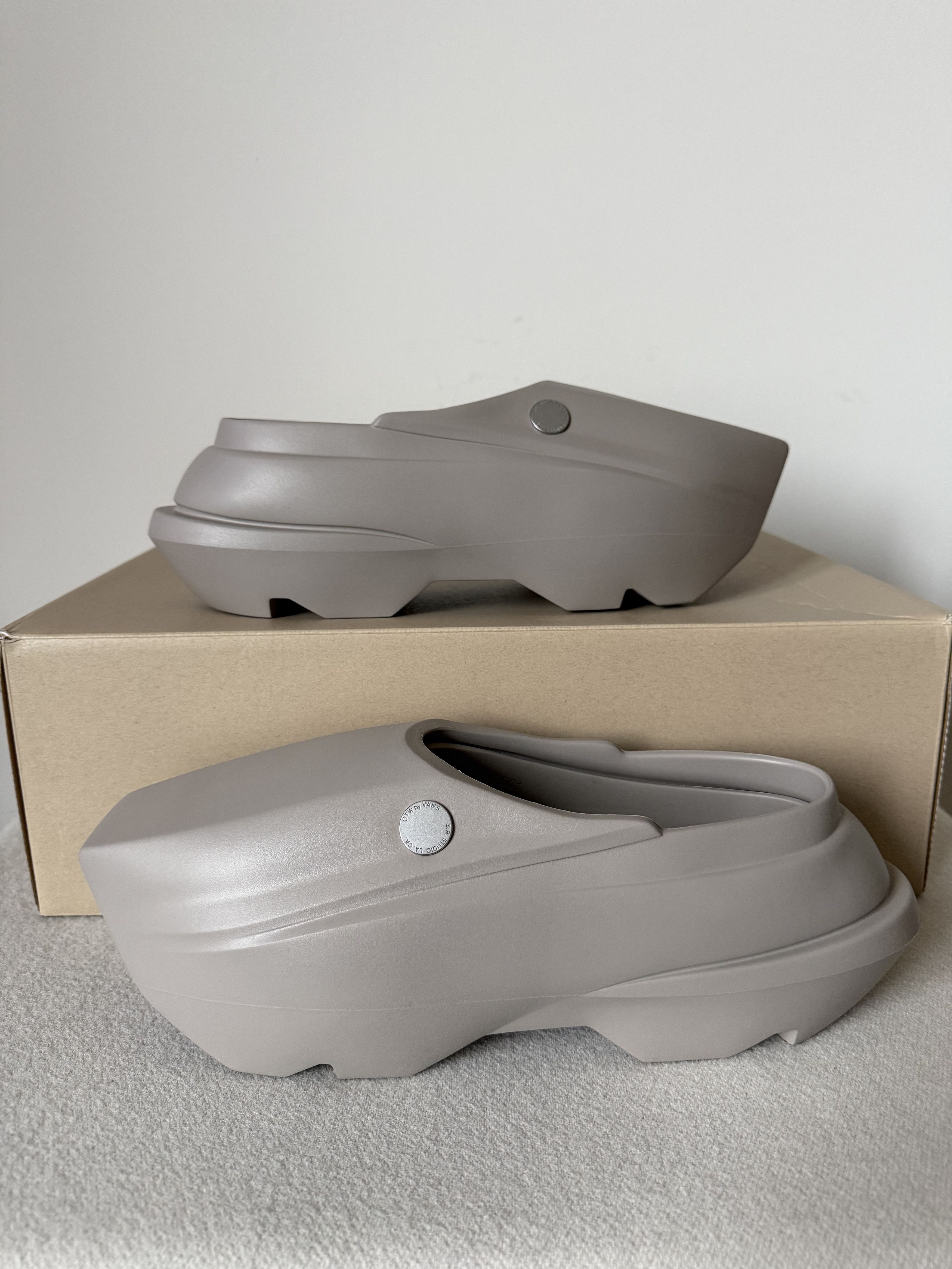 Sterling Ruby × Vans S.R. Studio Vans OTW Future Clog in Pure Cashmere Size US 10 / EU 43 - 2 Thumbnail