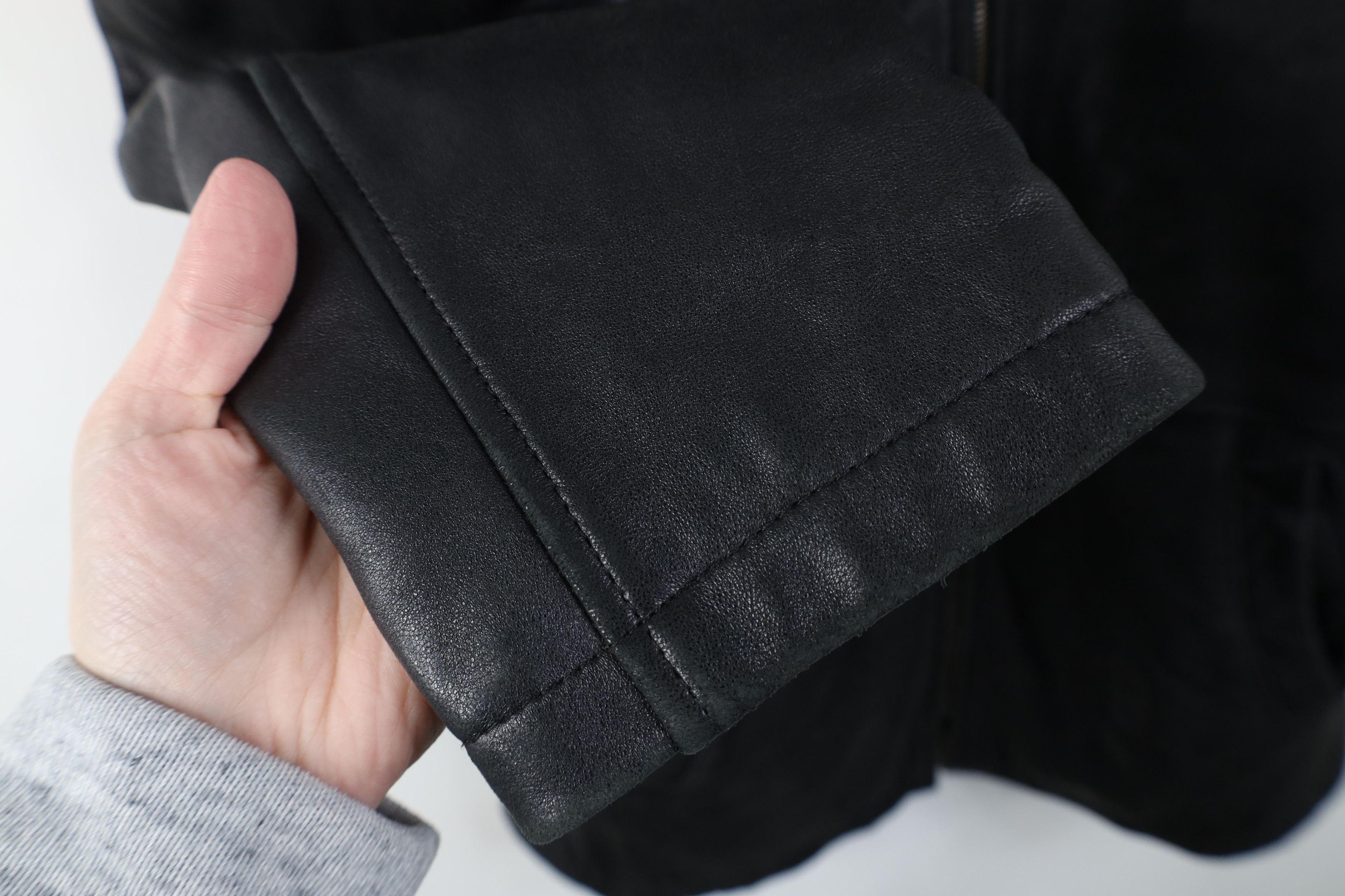 Vintage Vintage 90s Streetwear Leather Fur Trim Hooded Jacket Black Size L / US 10 / IT 46 - 8 Thumbnail