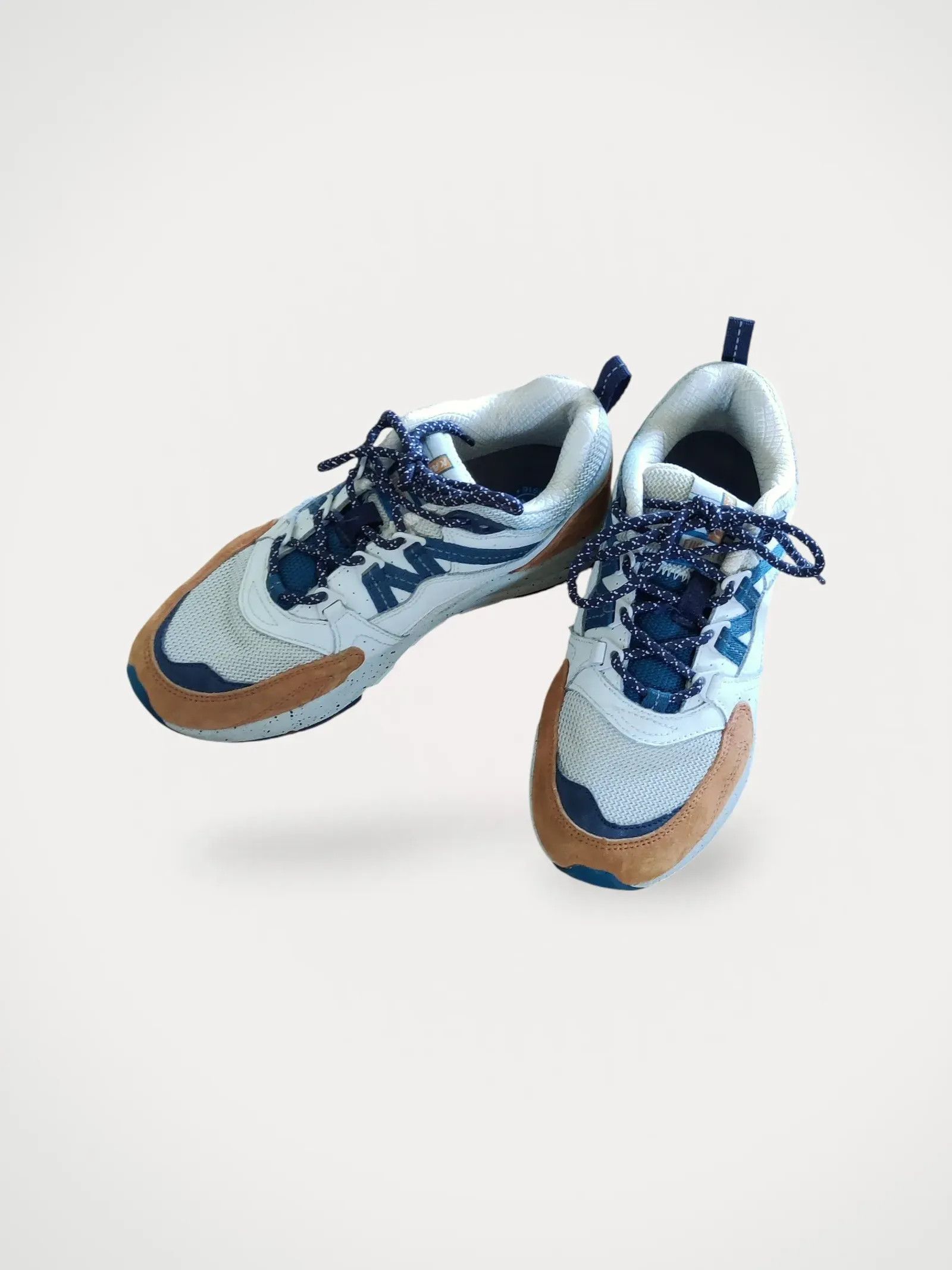Karhu KARHU Sneakers Size US 6 / IT 36 - 1 Thumbnail