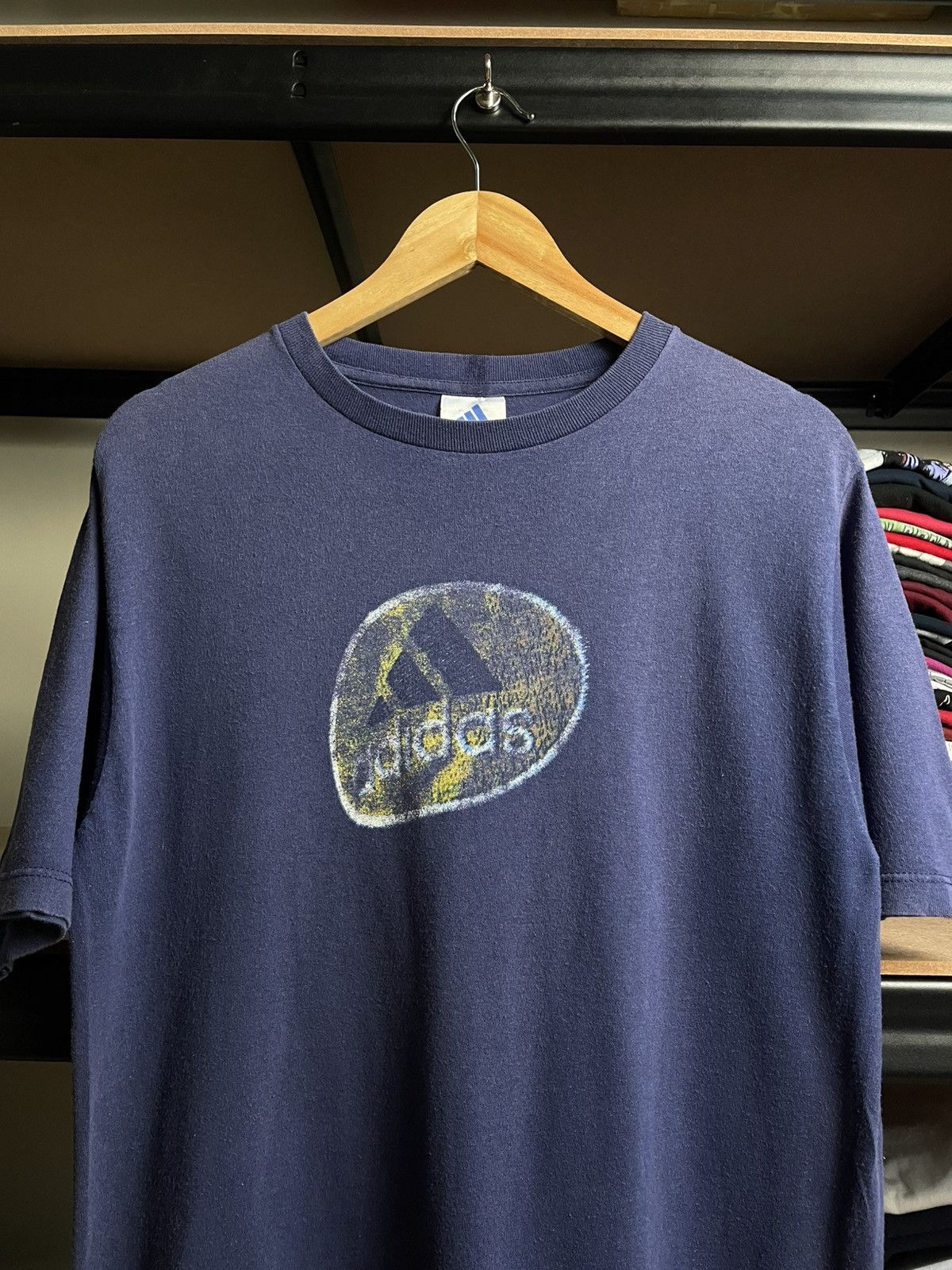 Adidas vintage 1990s Adidas performance logo graphic t-shirt Size US L / EU 52-54 / 3 - 2 Thumbnail