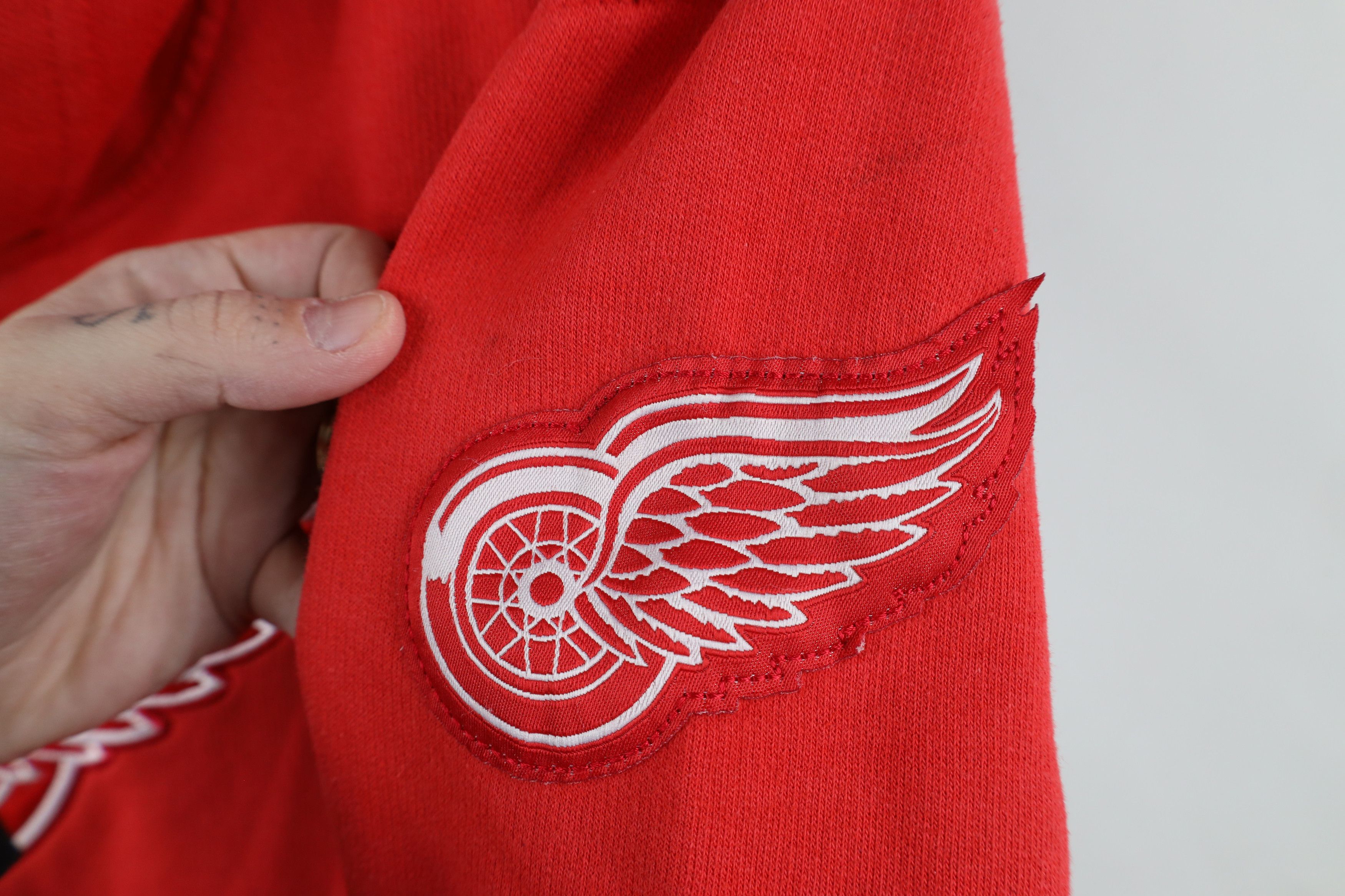 Majestic × Vintage Vintage Majestic Detroit Red Wings Hockey Hoodie Sweatshirt Size M / US 6-8 / IT 42-44 - 7 Thumbnail