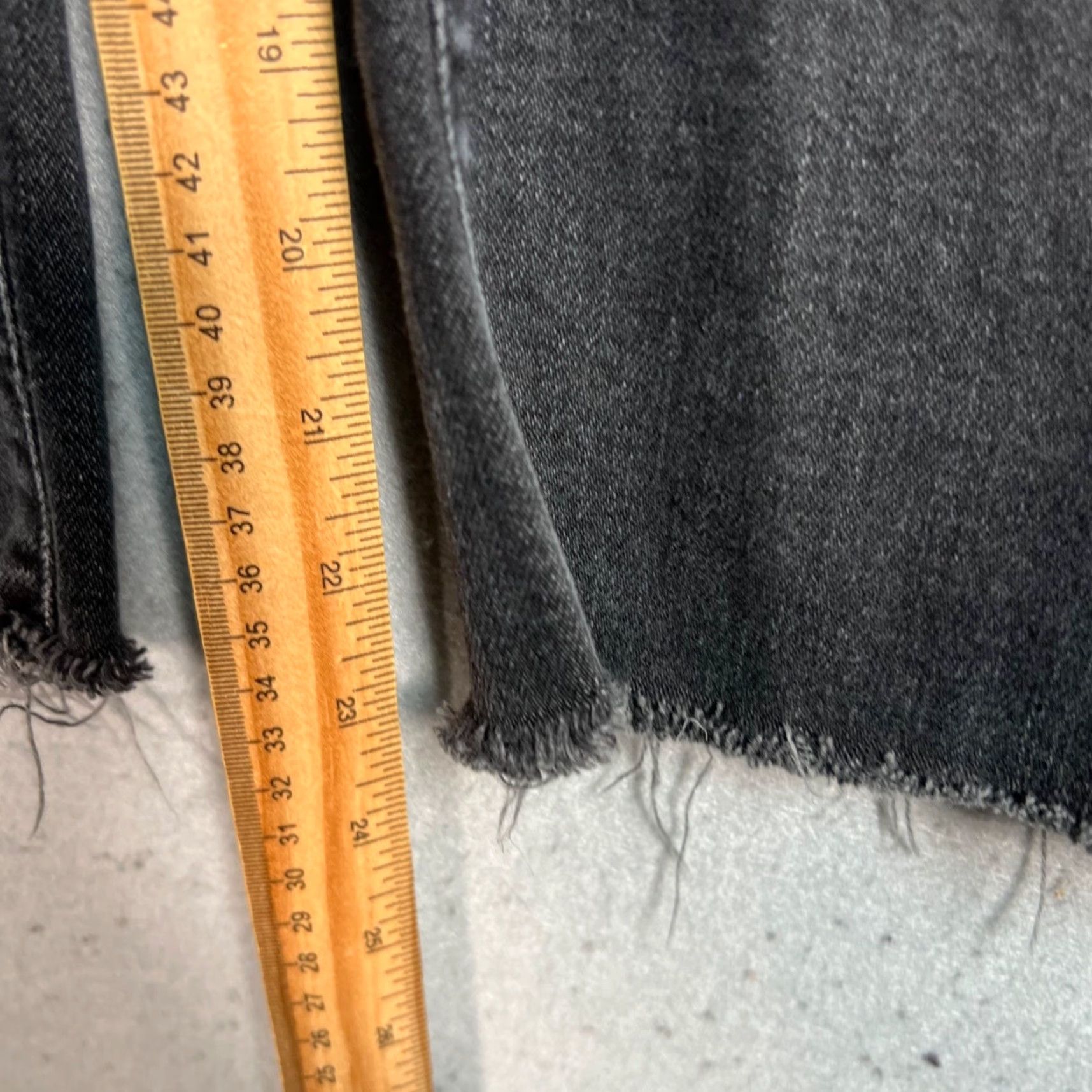 Zara Zara Womens Size 2 Black High-Waist Raw Hem Straight-Leg Jeans - 5-Pocket Denim Cotton Blend Vintage: No Women Jeans Size 26" / US 2 / IT 38 - 6 Thumbnail