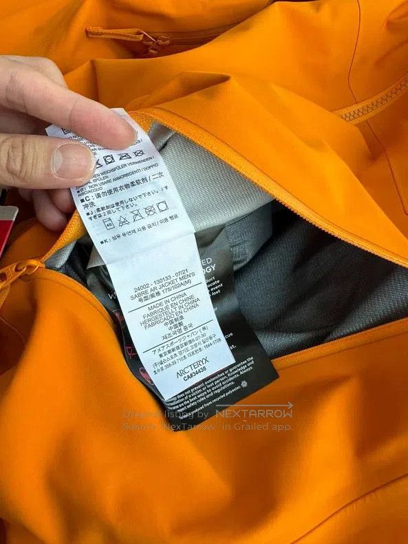 Arc'teryx Arc'teryx Sabre AR Shell Jacket in Orange. Size US M / EU 48-50 / 2 - 4 Thumbnail