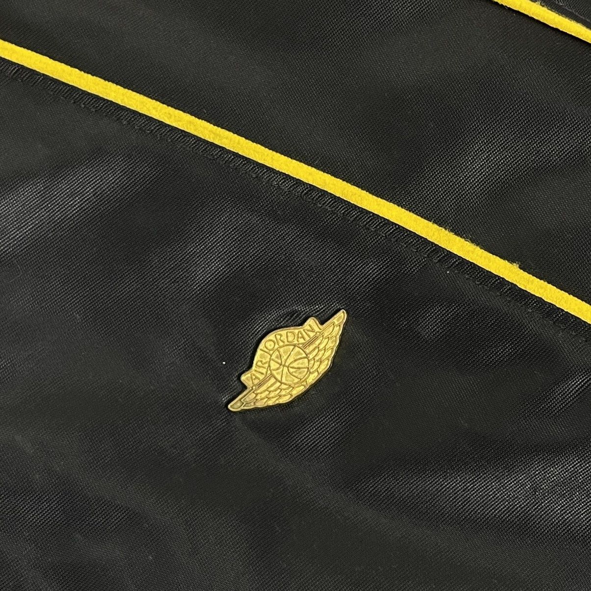 Jordan Brand × Vintage VTG Retro Air Jordan Nike Wings Big Logo Full Zip Button Size US L / EU 52-54 / 3 - 5 Thumbnail